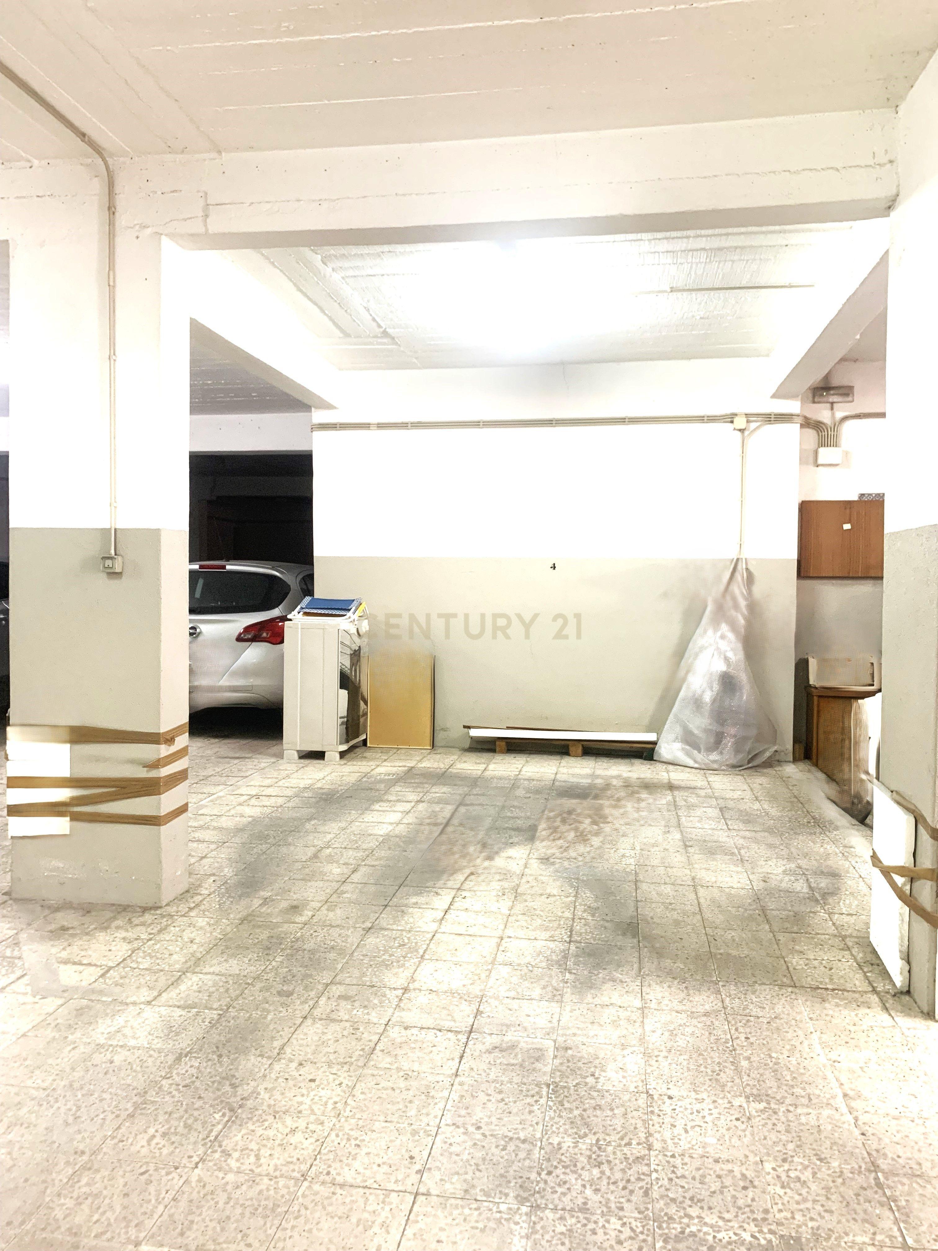Apartamento T3 com garagem - Laranjeiro, Almada. - Image 48
