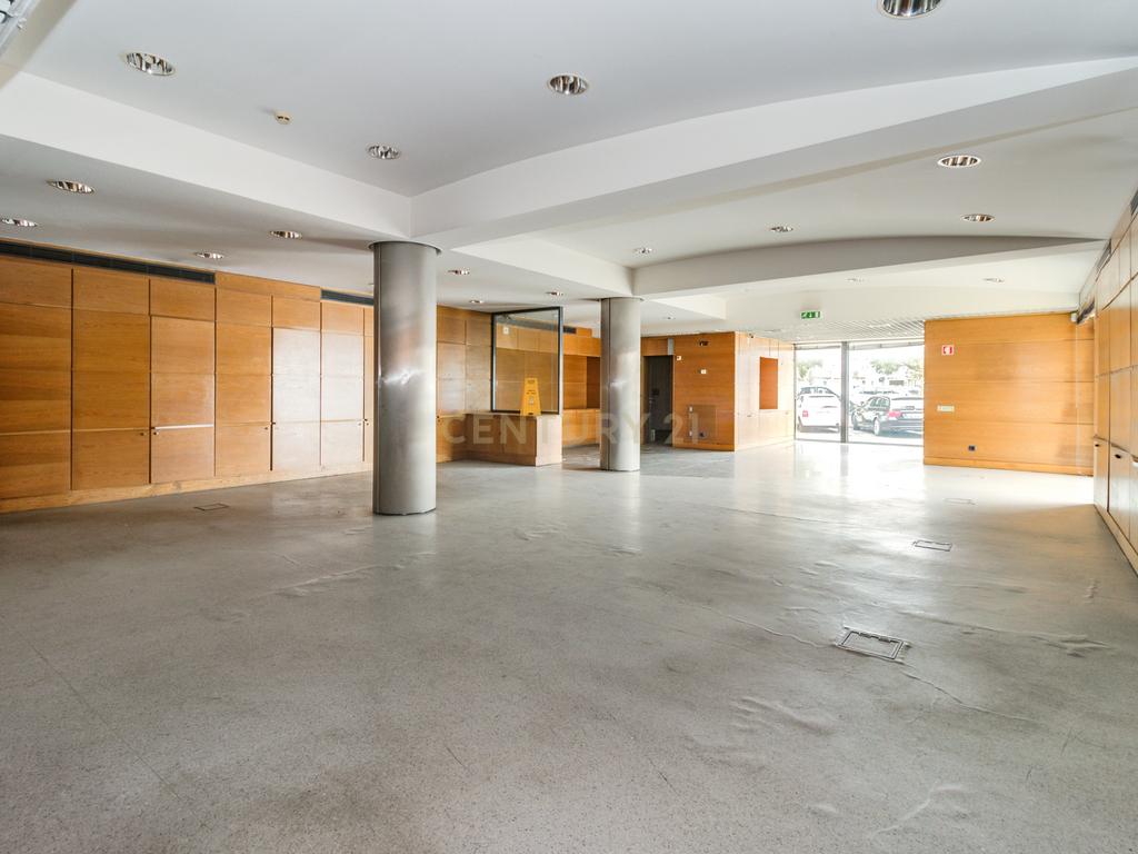 Edificio Comércio  - Centro da Amadora,  Rua Gonçalves Ramos - Image 10