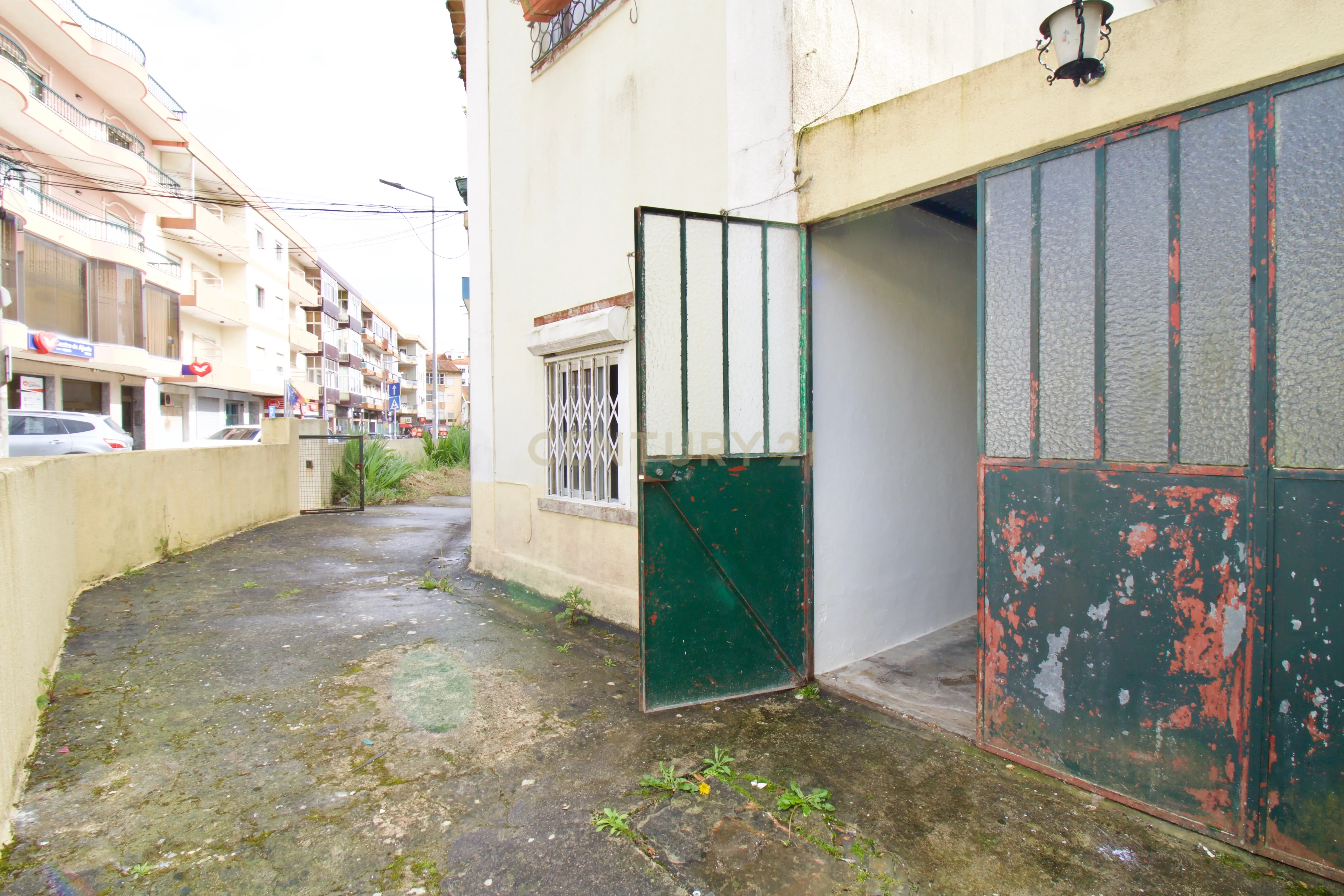 Apartamento com 2 quartos no centro de Mem Martins com Logradouro - Image 34