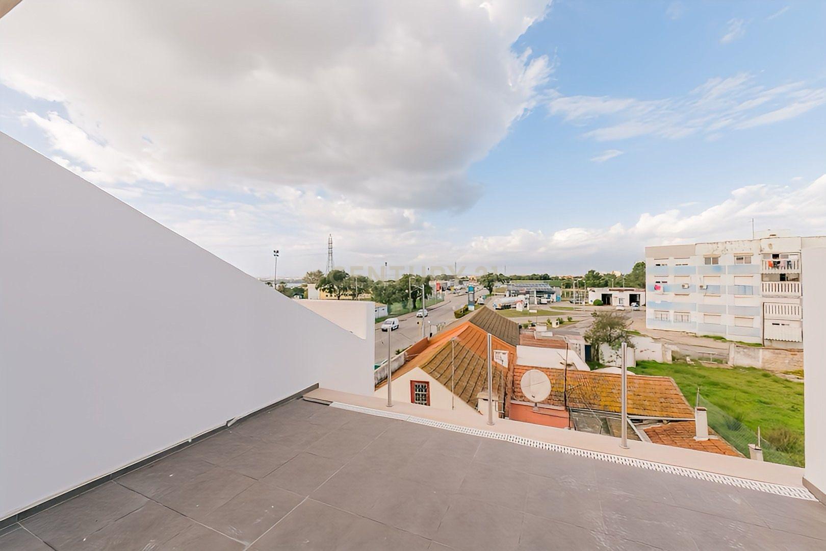 Moradia T4 em Santo António da Charneca – Barreiro, Vinha da Padeira - Image 39