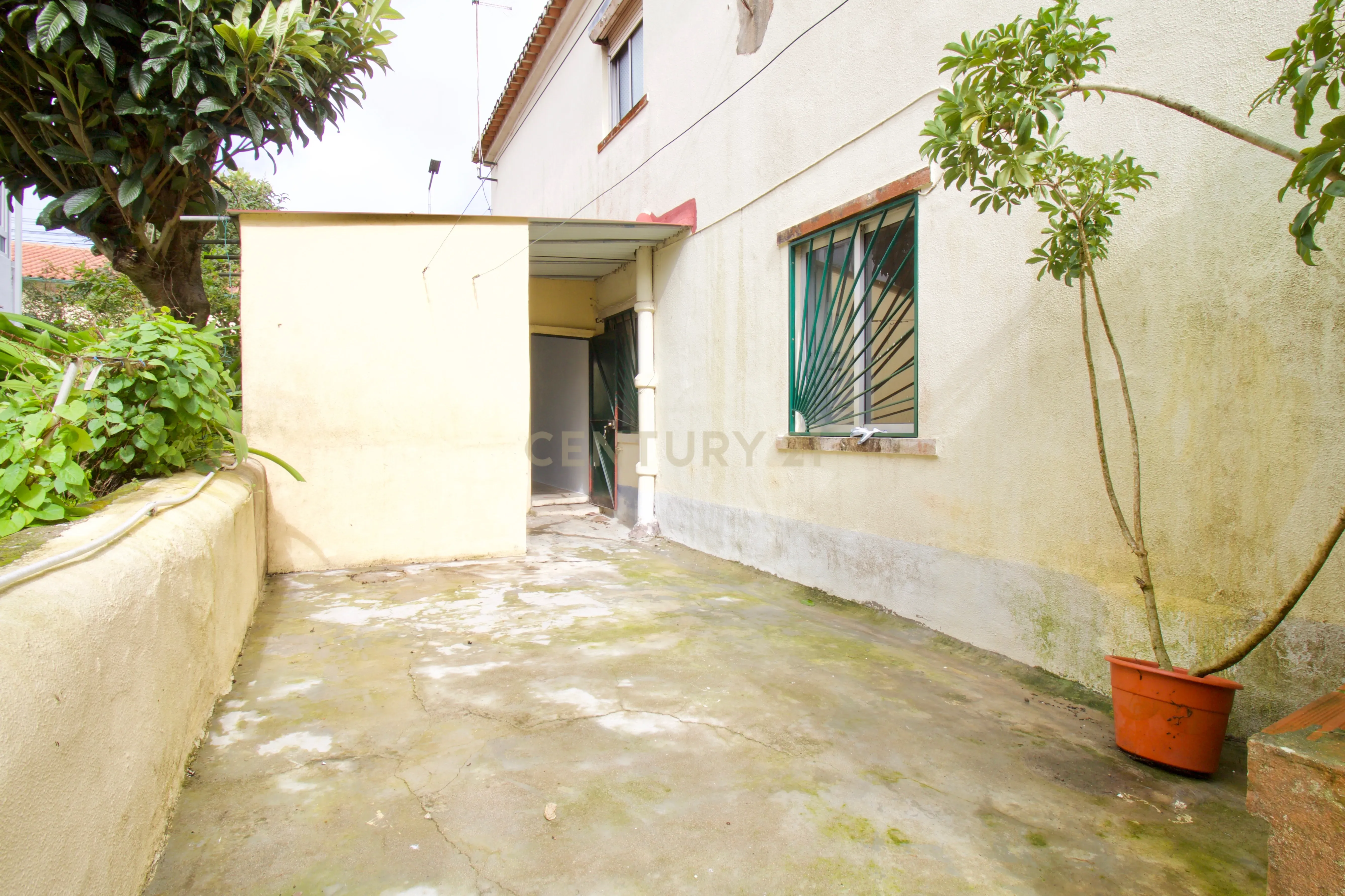 Apartamento com 2 quartos no centro de Mem Martins com Logradouro - Image 27