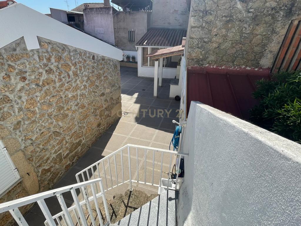 Moradia T4 em pedra | Lousa, Castelo Branco - Image 18