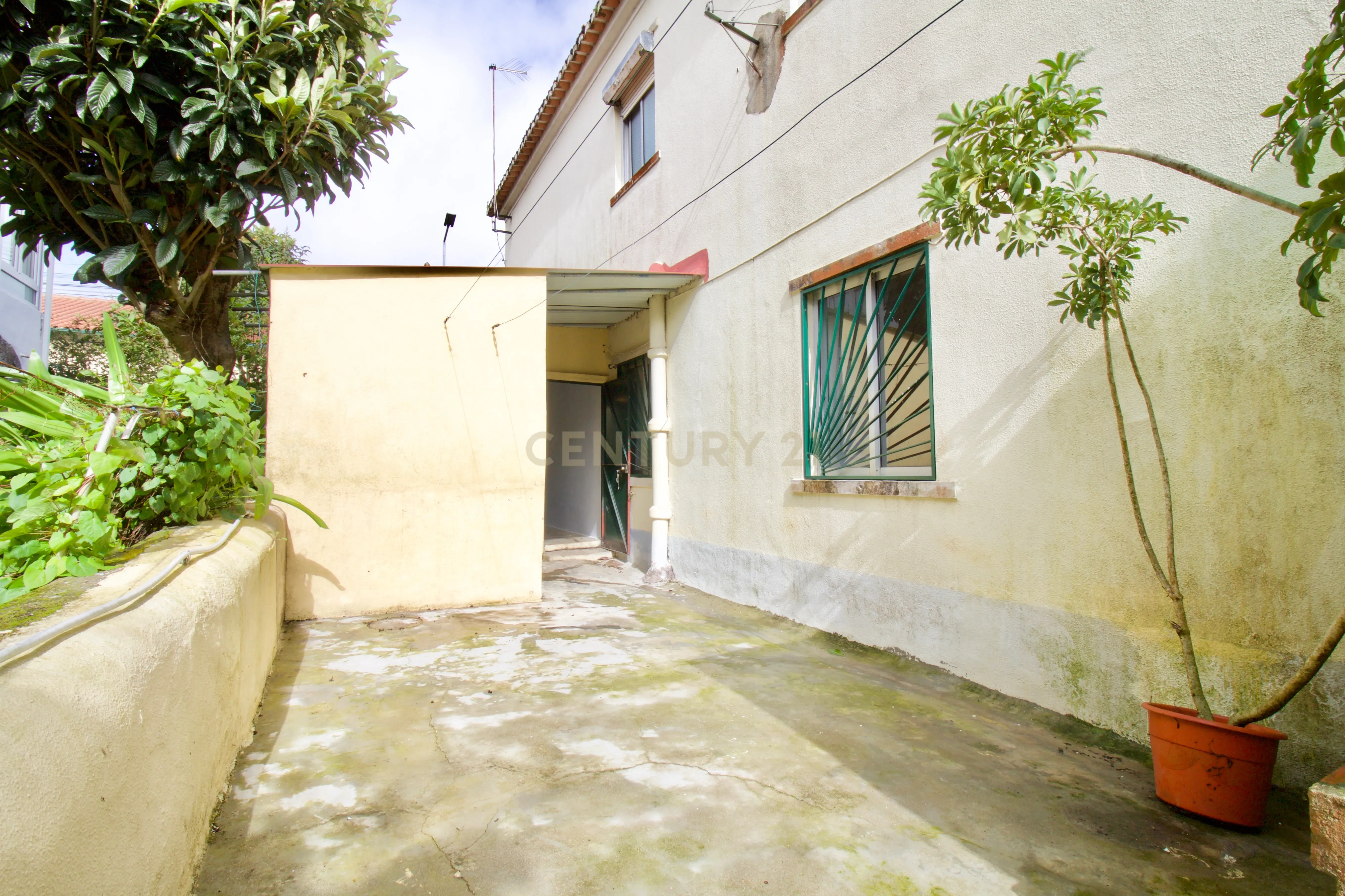Apartamento com 2 quartos no centro de Mem Martins com Logradouro - Image 30