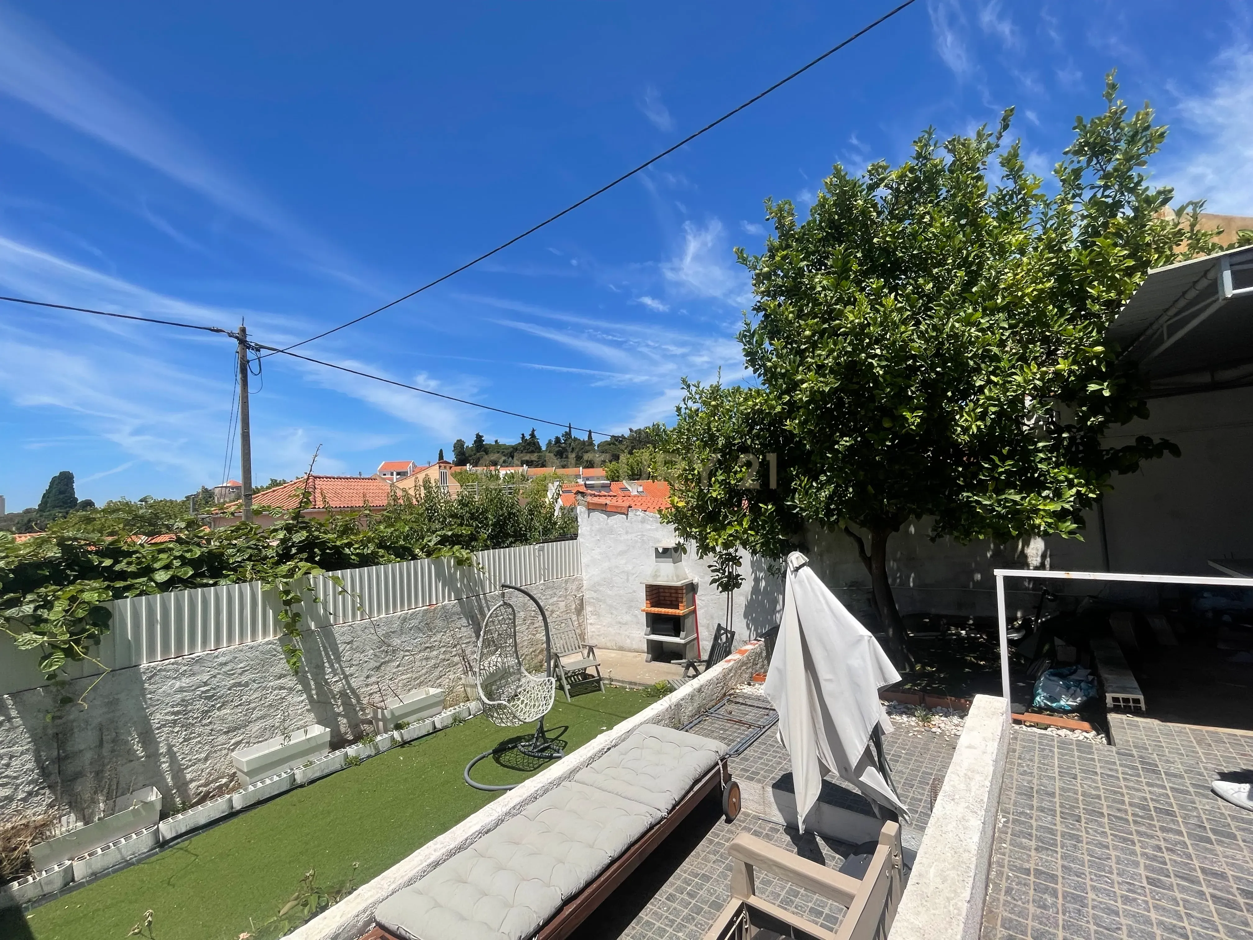 Moradia T3+1 na Ajuda com Potencial Incrível e Localização Privilegiada - Image 25
