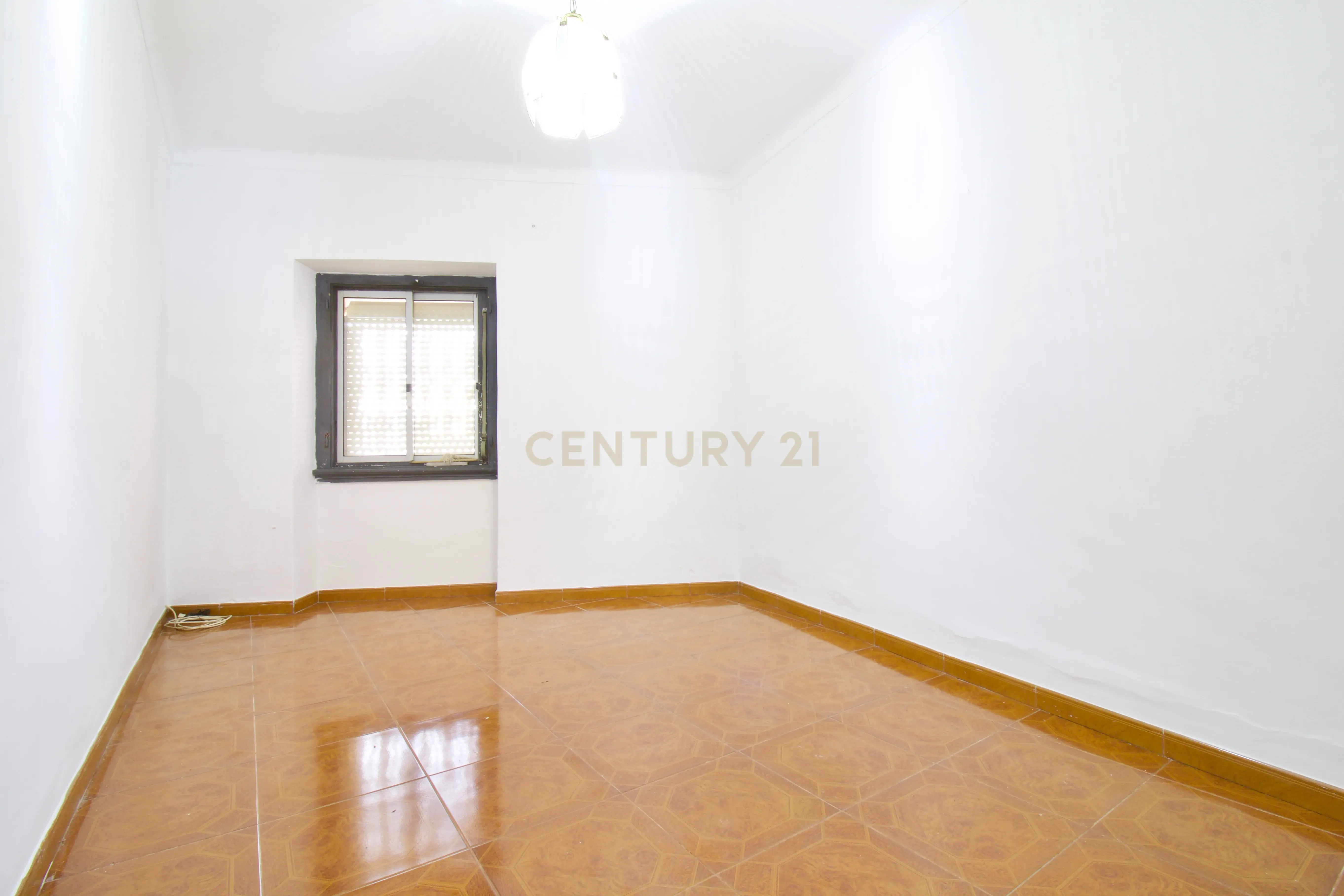 Apartamento com 2 quartos no centro de Mem Martins com Logradouro - Image 14