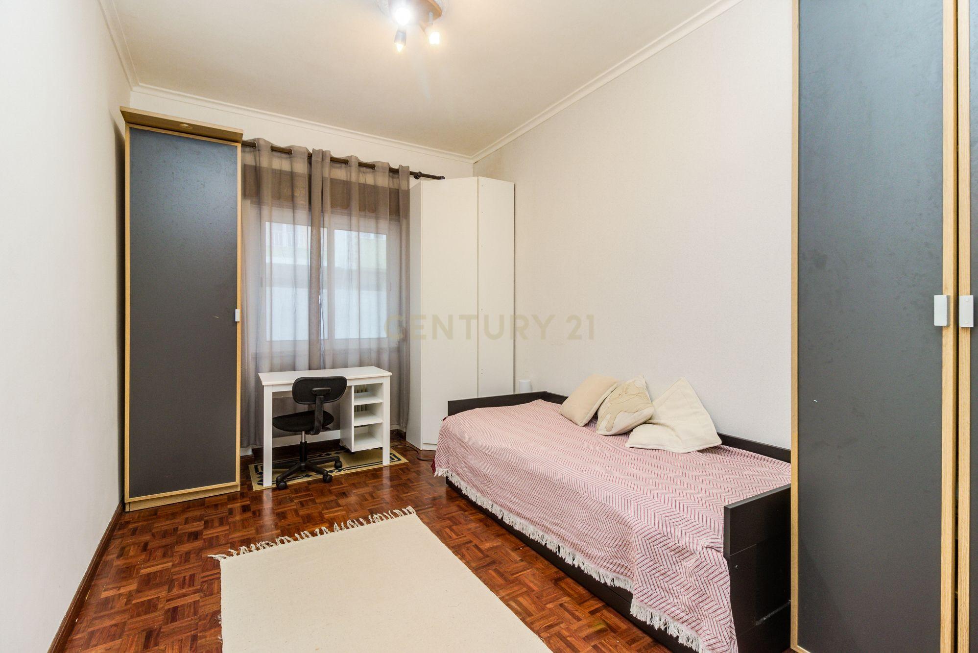 T5 Mina Amadora | Terraço - Image 6