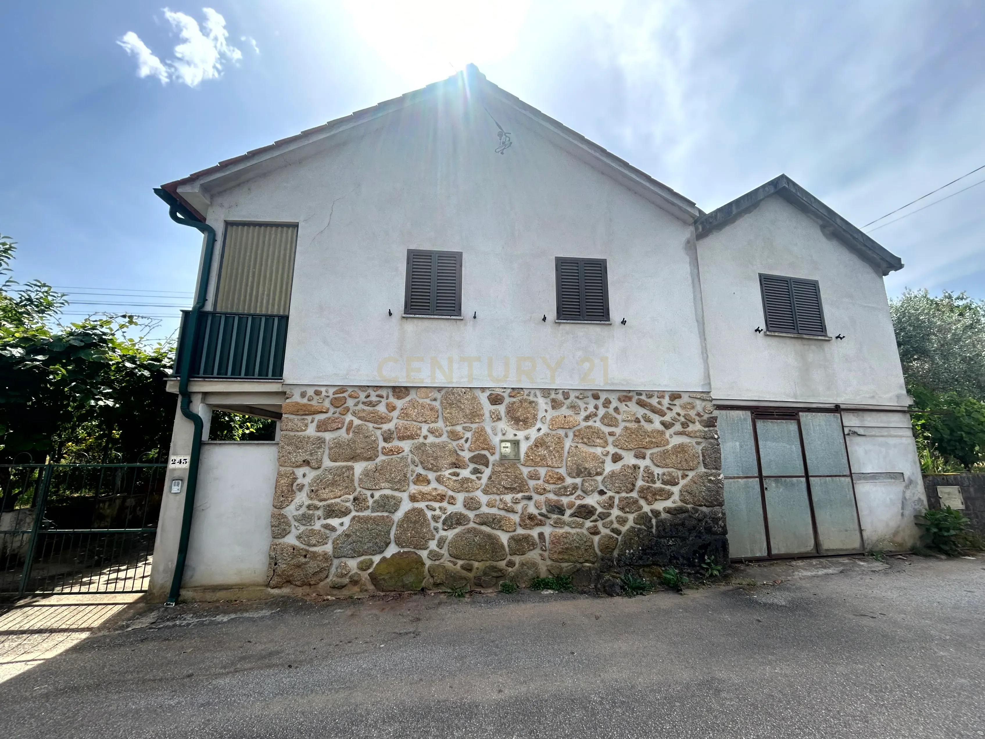 Moradia com terreno - Nandufe - Image 4