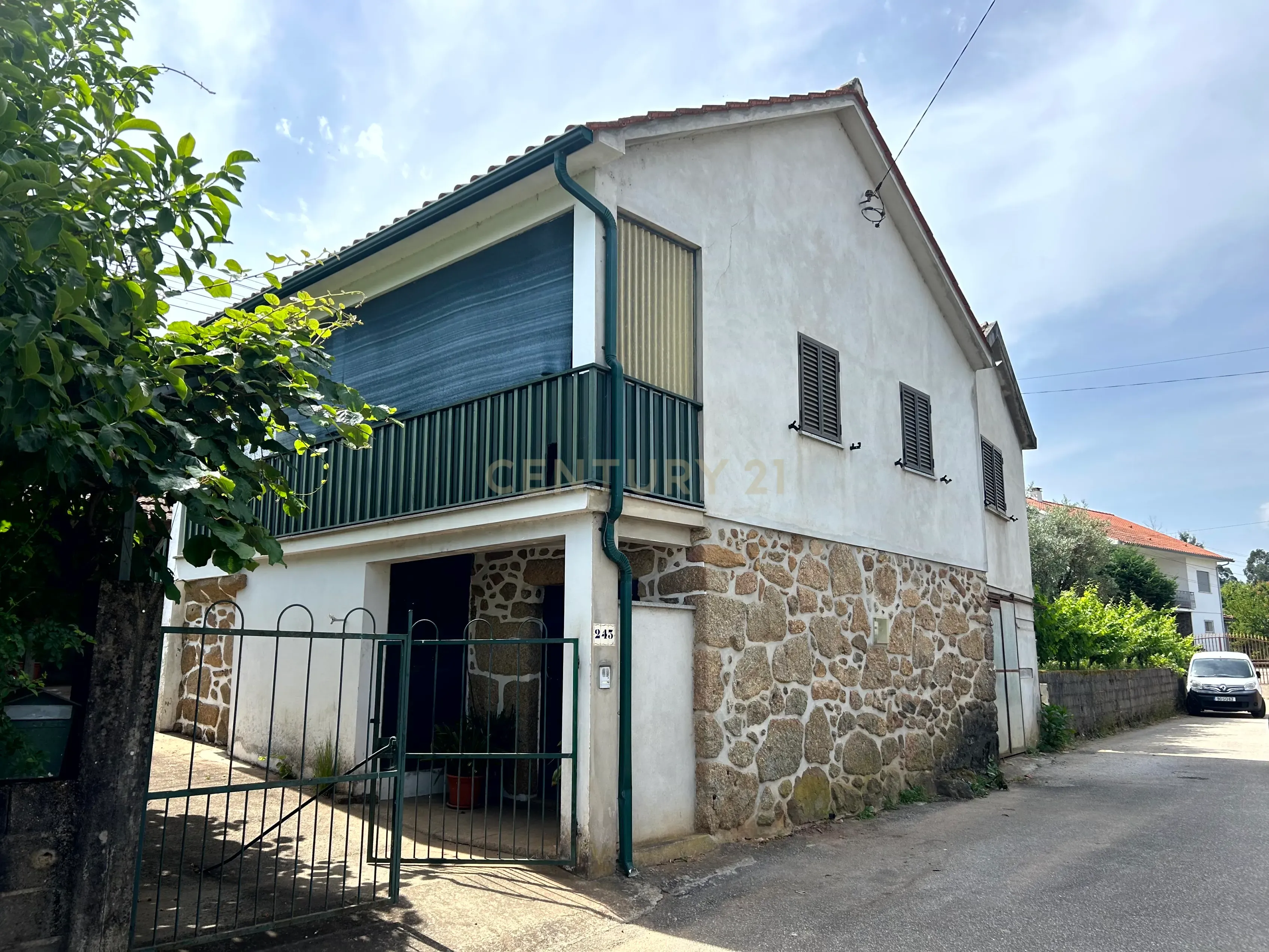 Moradia com terreno - Nandufe - Image 2