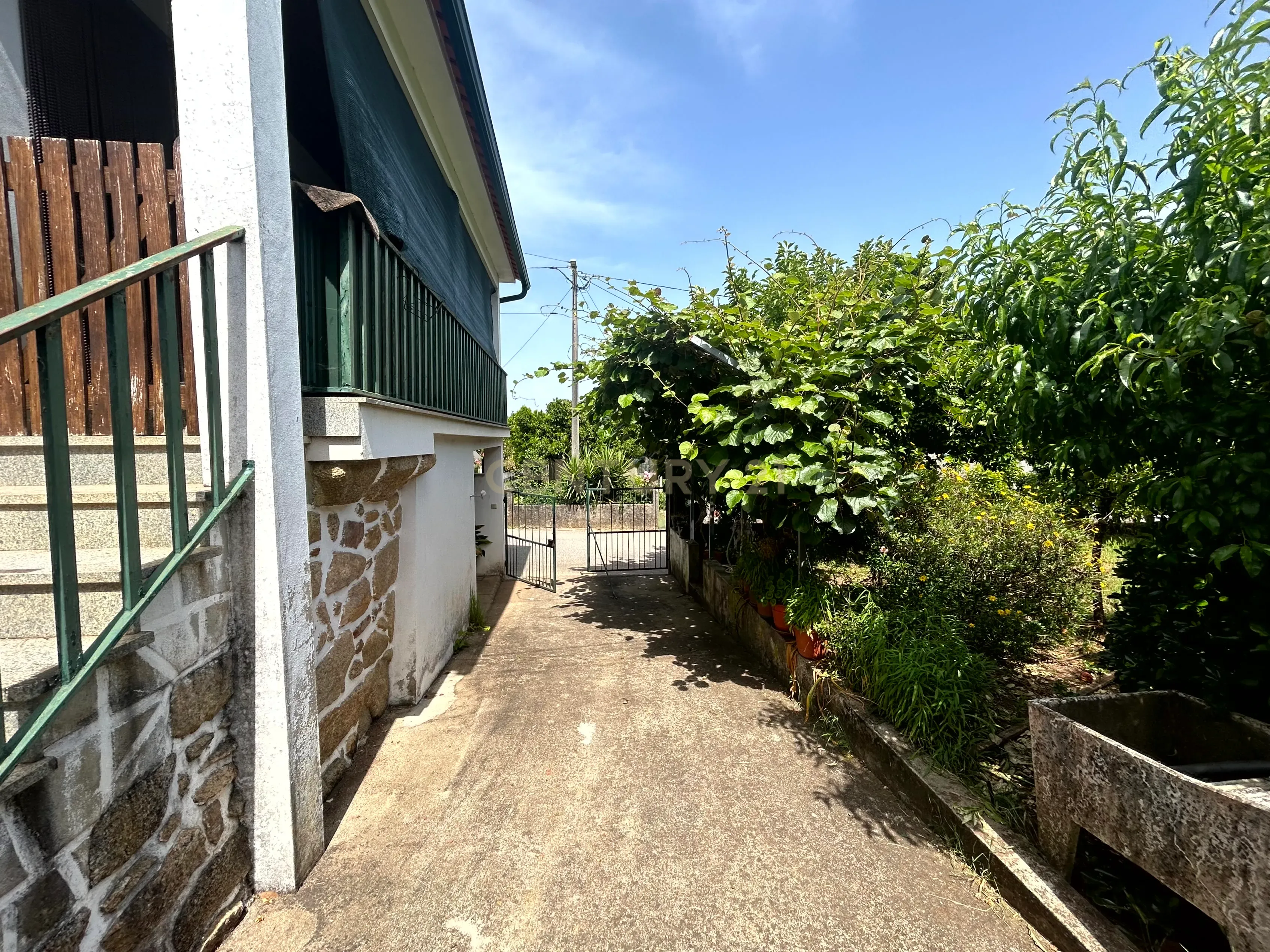 Moradia com terreno - Nandufe - Image 7