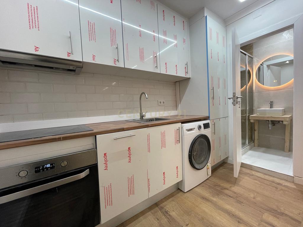 Apartamento totalmente remodelado em Santa Catarina - Image 8
