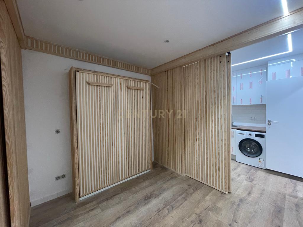 Apartamento totalmente remodelado em Santa Catarina - Image 4