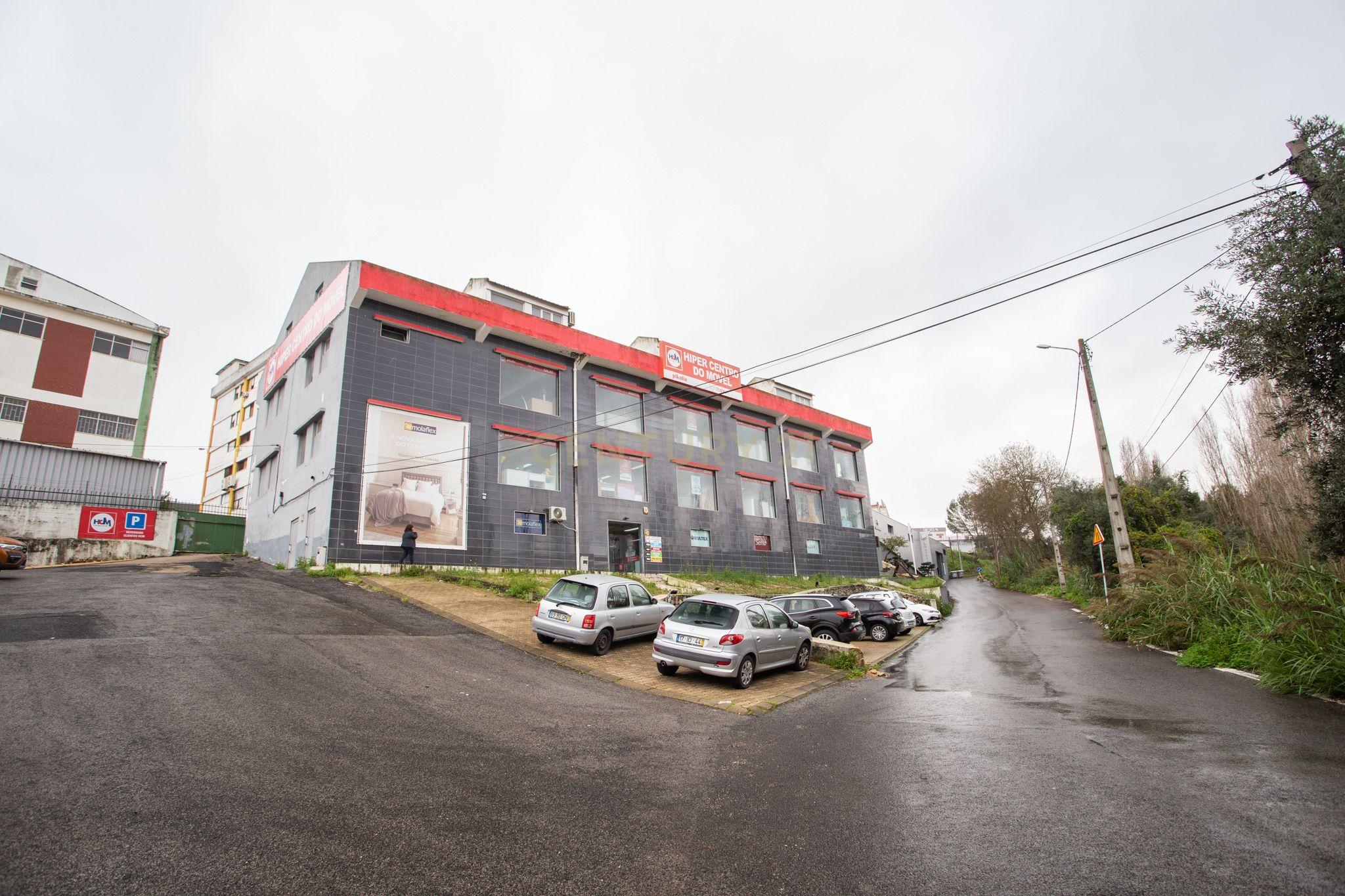 Loja em Odivelas , prédio Comercial Junto ao Strada Outlet - Image 3