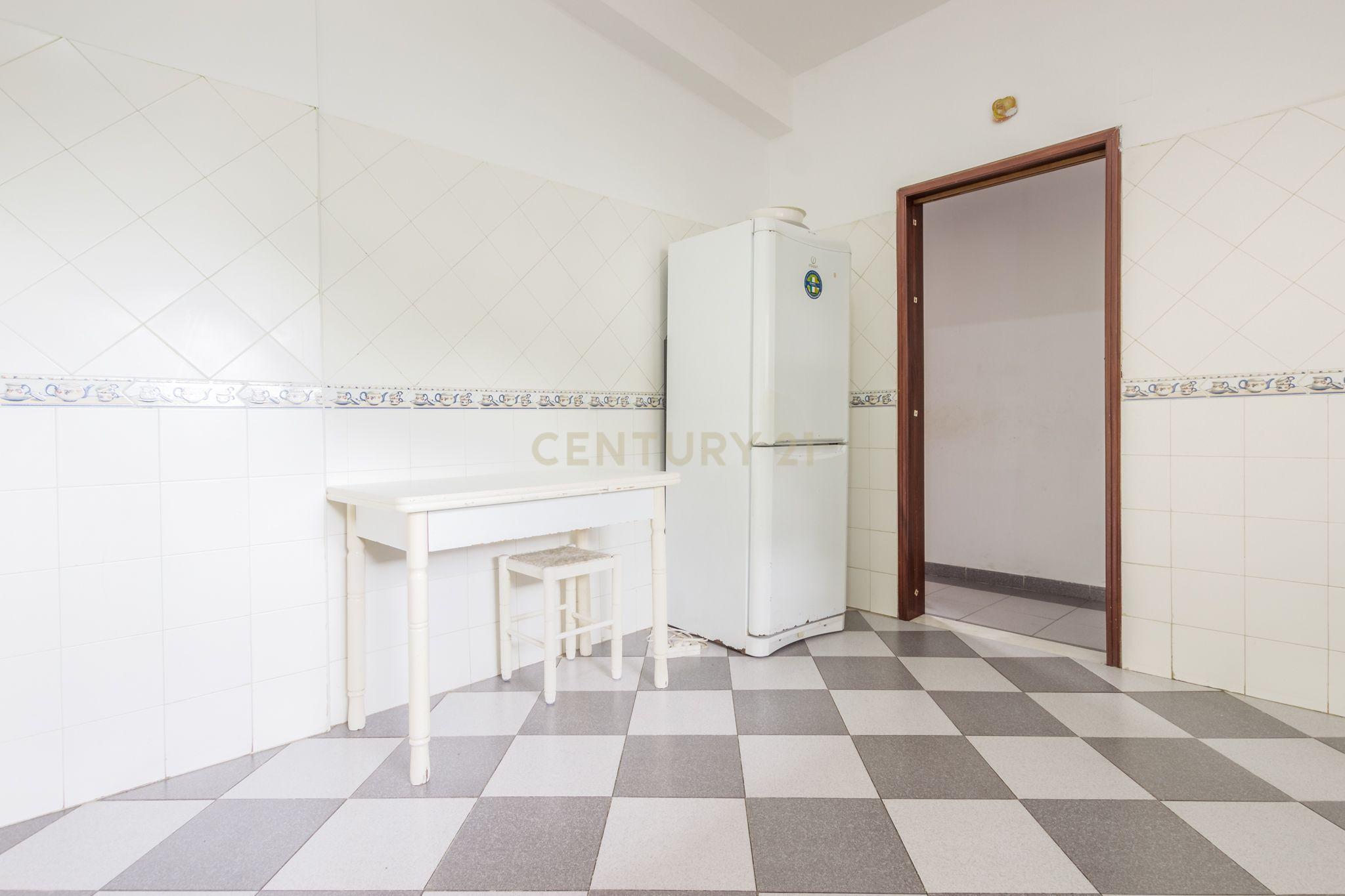 VENDIDO - Apartamento T2 no Pendão, Urbanização do Mirante em QUELUZ - Image 10