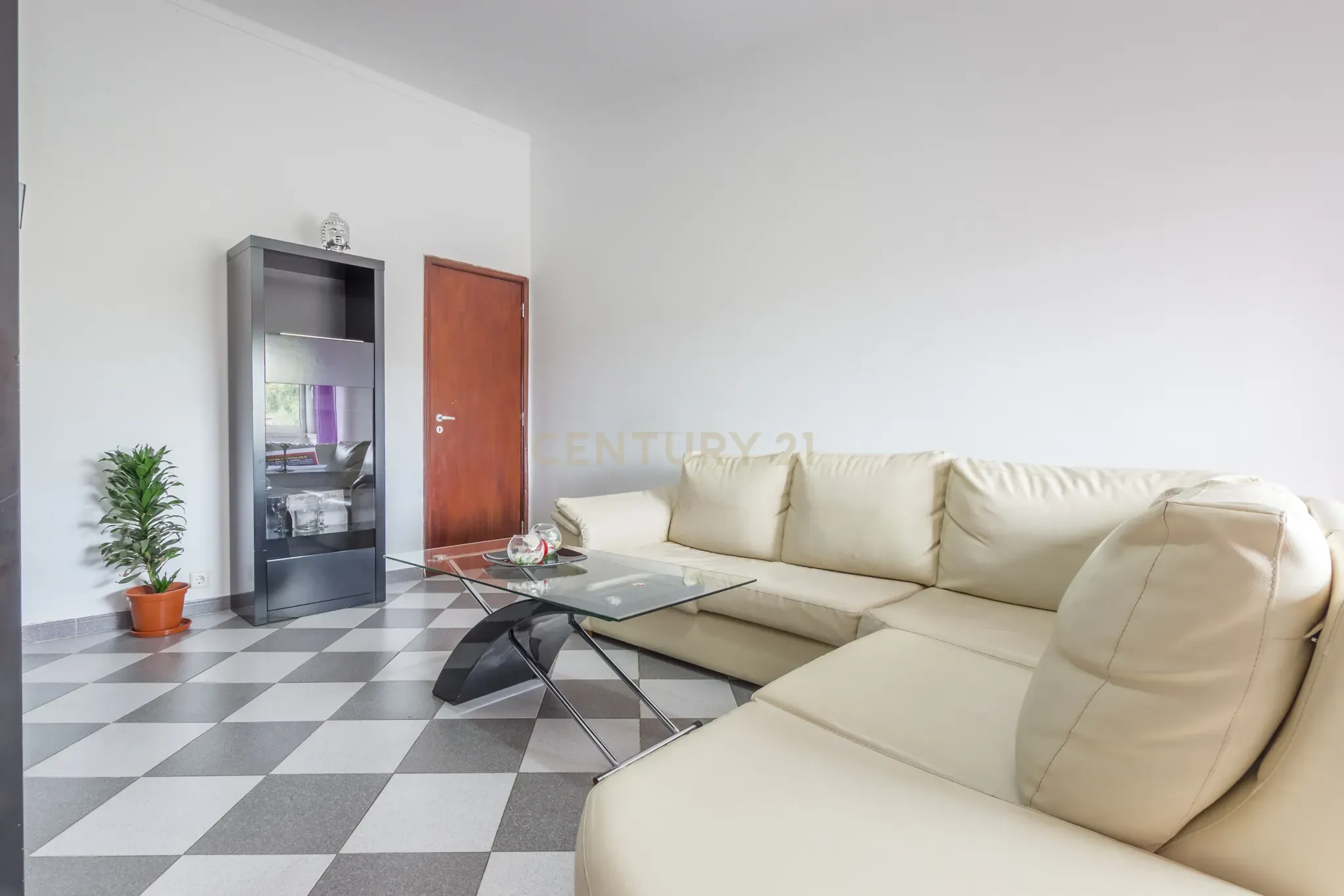 VENDIDO - Apartamento T2 no Pendão, Urbanização do Mirante em QUELUZ - Image 6
