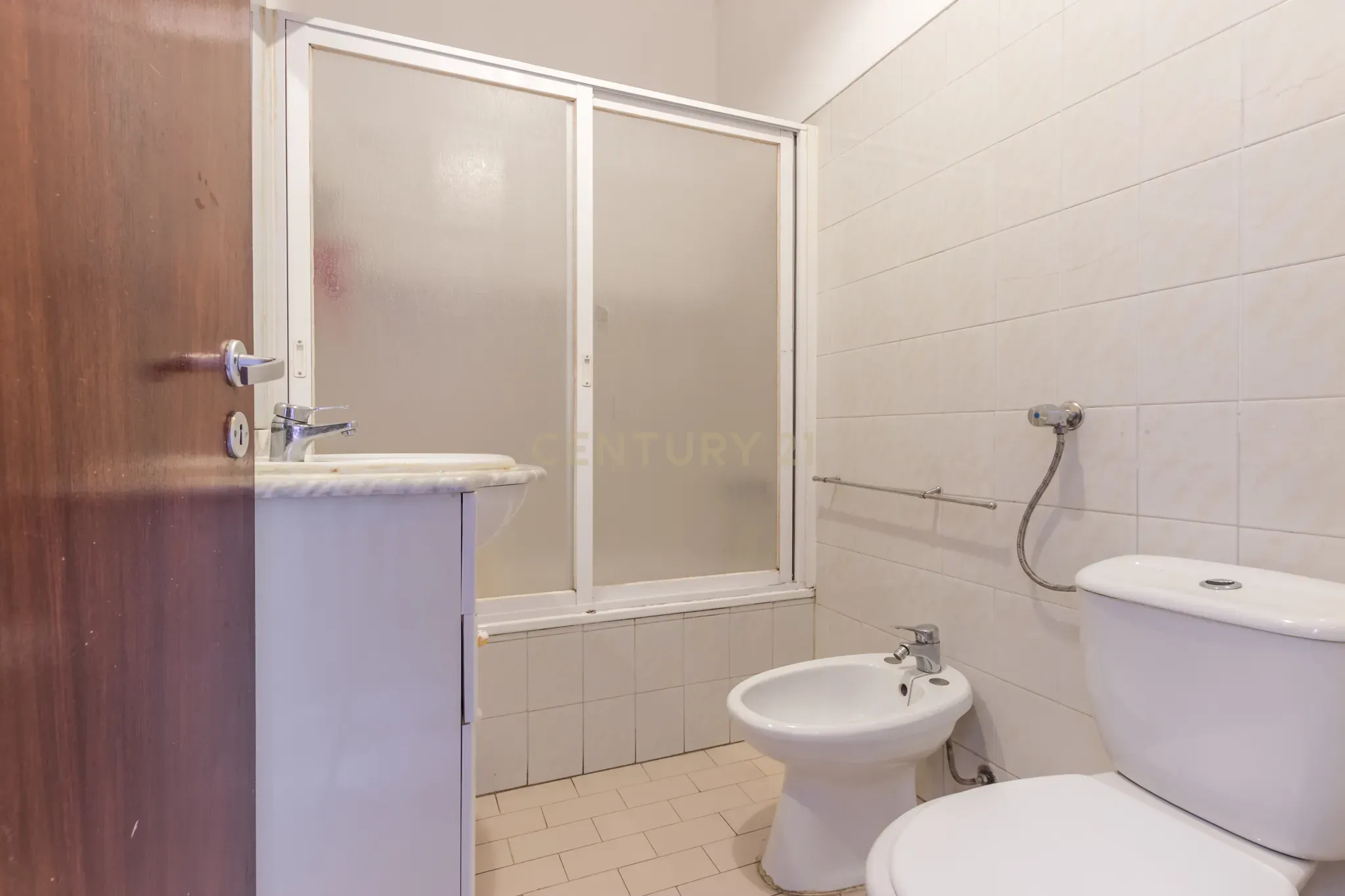 VENDIDO - Apartamento T2 no Pendão, Urbanização do Mirante em QUELUZ - Image 12