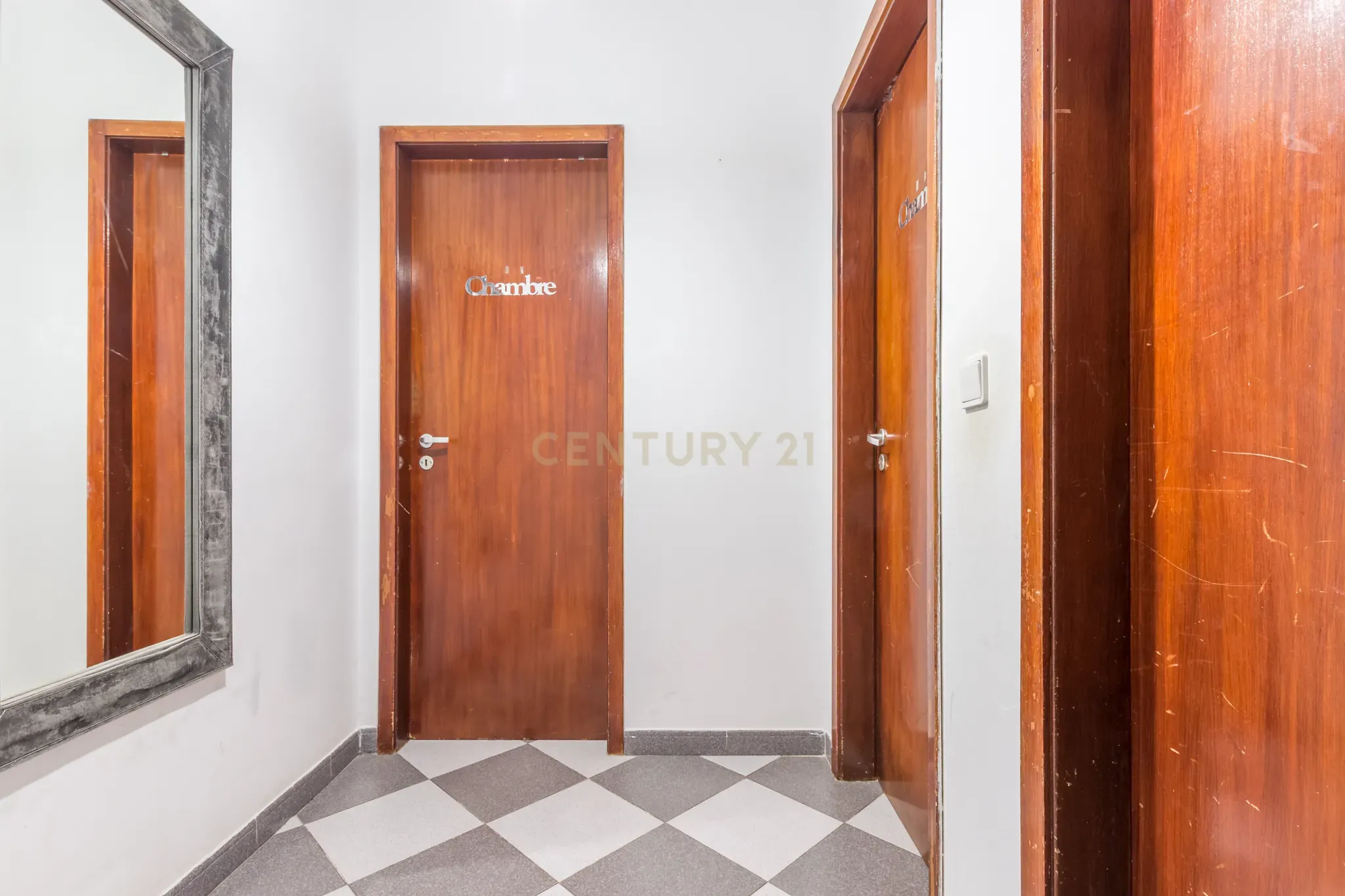 VENDIDO - Apartamento T2 no Pendão, Urbanização do Mirante em QUELUZ - Image 8