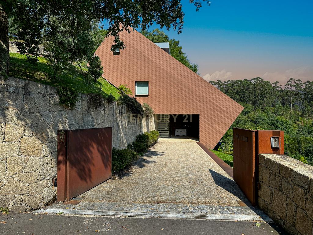 Moradia com ancoradouro em Valdosende - Image 1