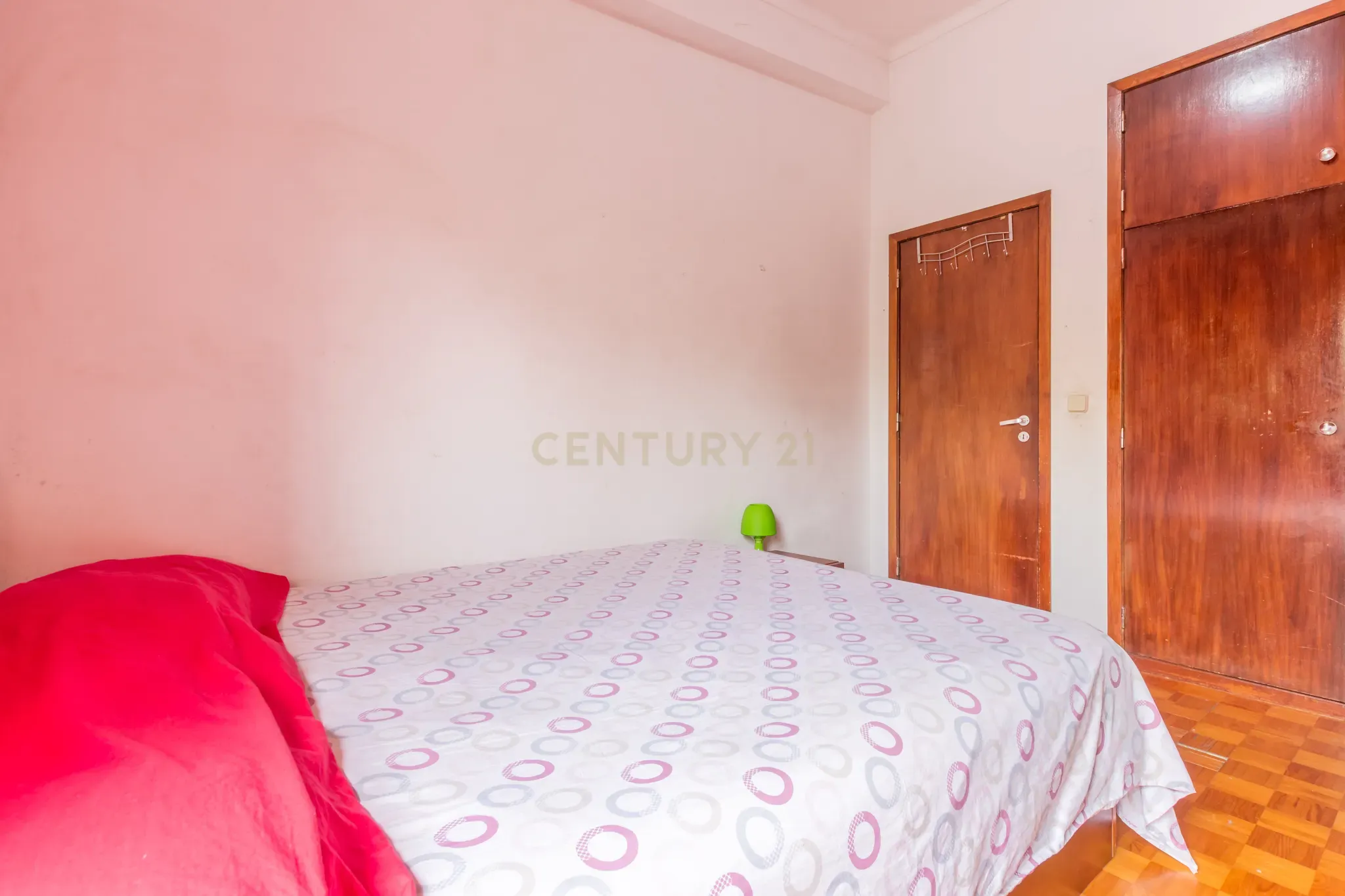 VENDIDO - Apartamento T2 no Pendão, Urbanização do Mirante em QUELUZ - Image 13
