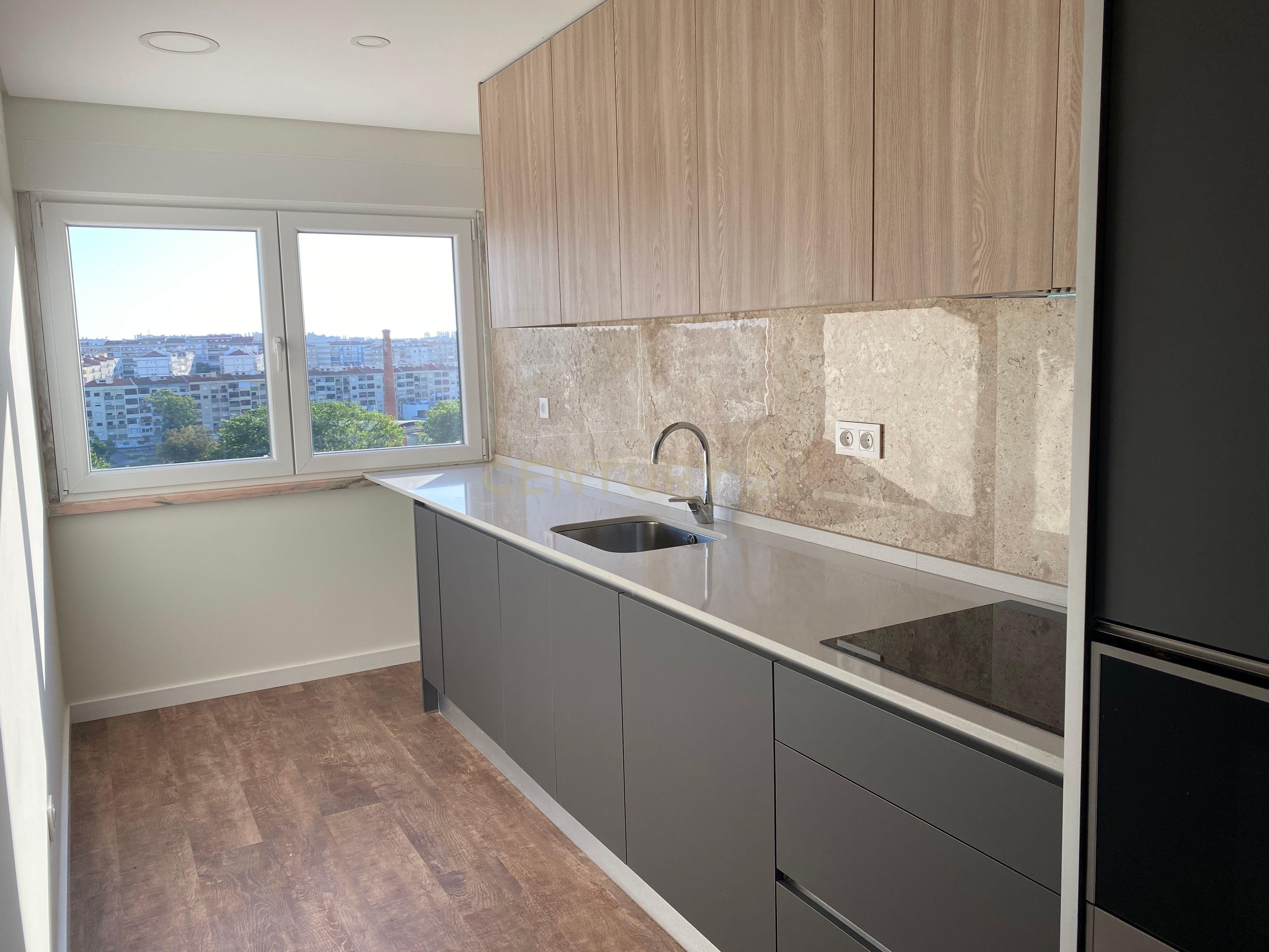 T2 Torre Marinha - Image 1