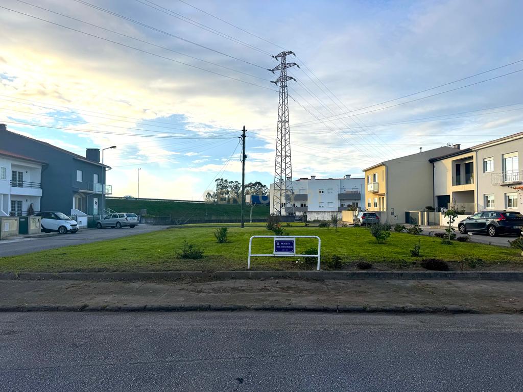 Terreno urbano para Construção de Moradia Térrea em Amorim, Póvoa de Varzim, Porto - Image 9