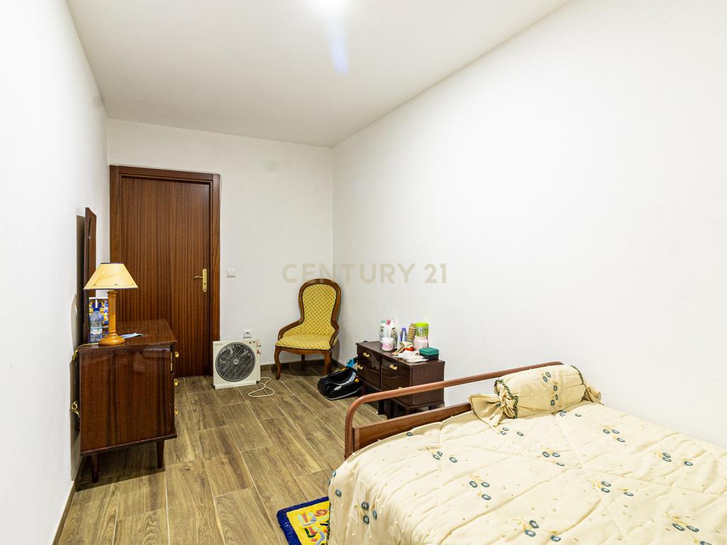Edifício 2 andares - Vimioso - Image 11
