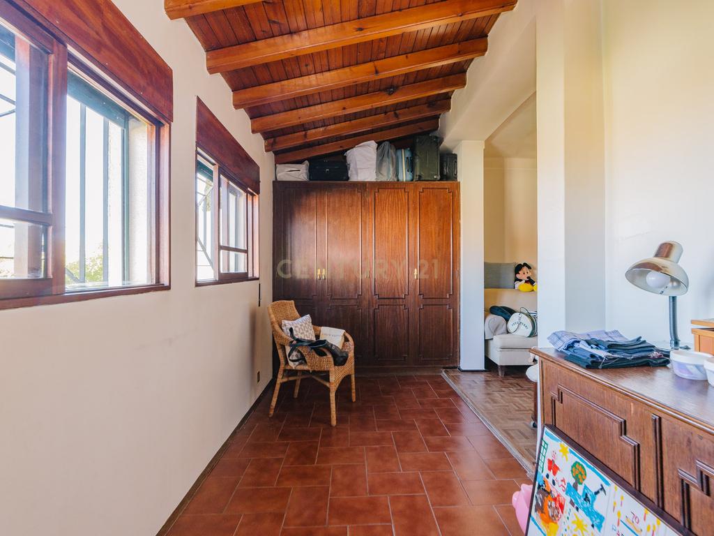 Moradia geminada T7 +2 e  Cave nos Olivais Sul com Lote Terreno 376m2 e construção 270m2 +90m2 - Image 21