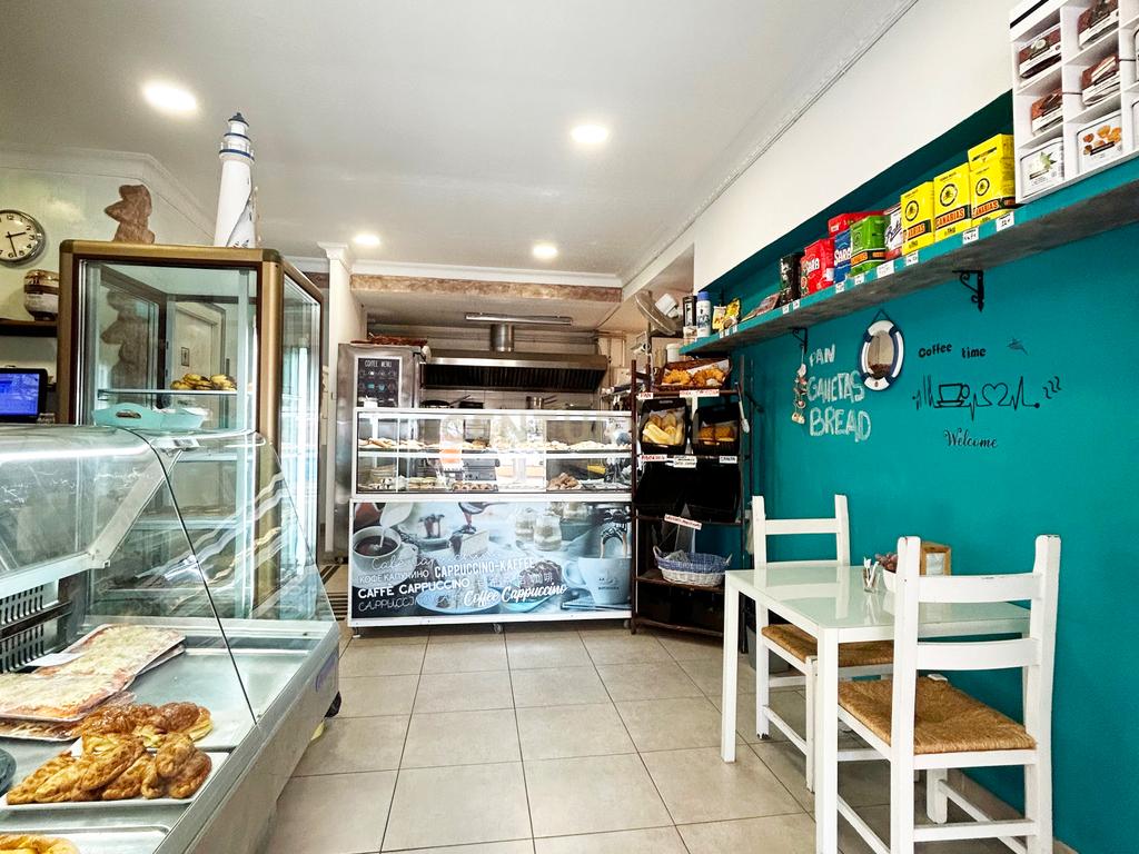 Loja Espaçosa em Santa Cruz de Tenerife - 90m² com 2 WC - Image 6