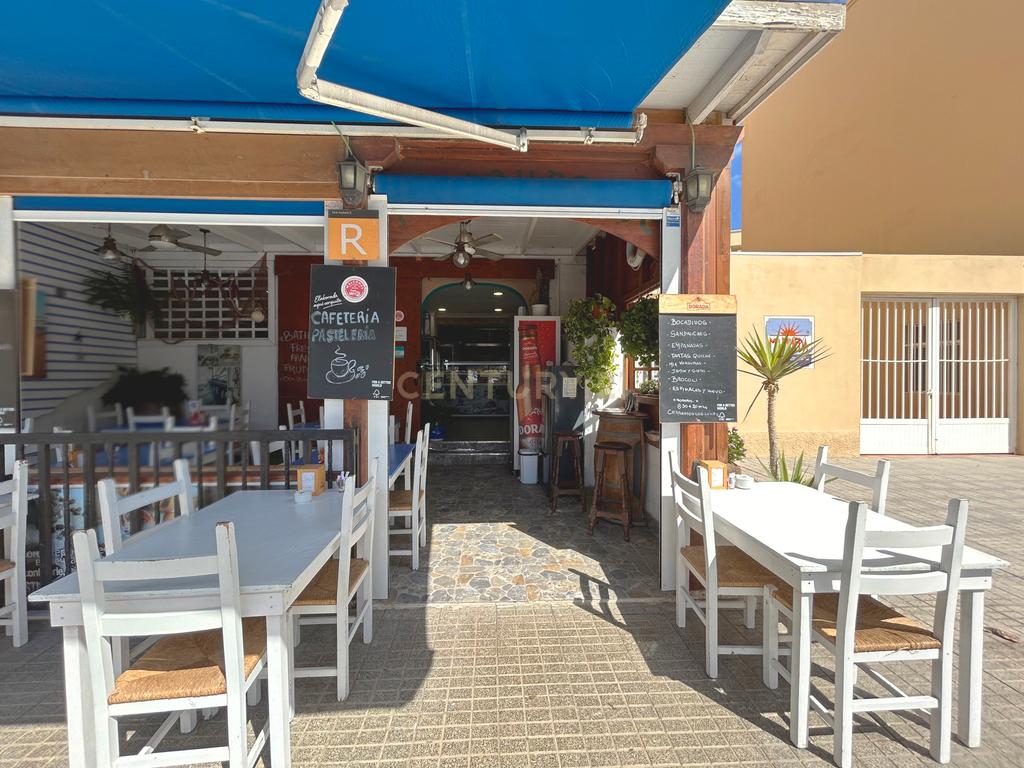 Loja Espaçosa em Santa Cruz de Tenerife - 90m² com 2 WC - Image 13