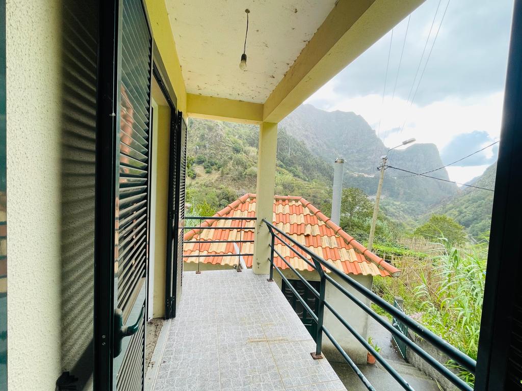 Moradia T3 - Curral das Freiras - Image 23