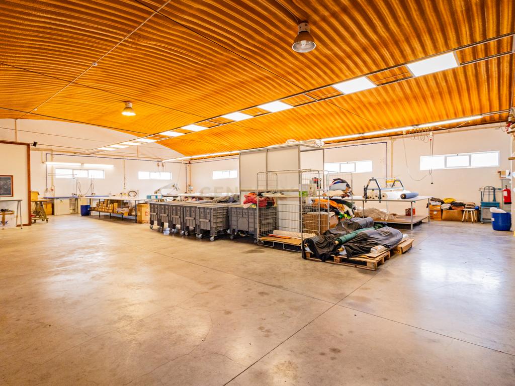 Armazém Industrial - Vila Frescainha São Pedro - Image 25