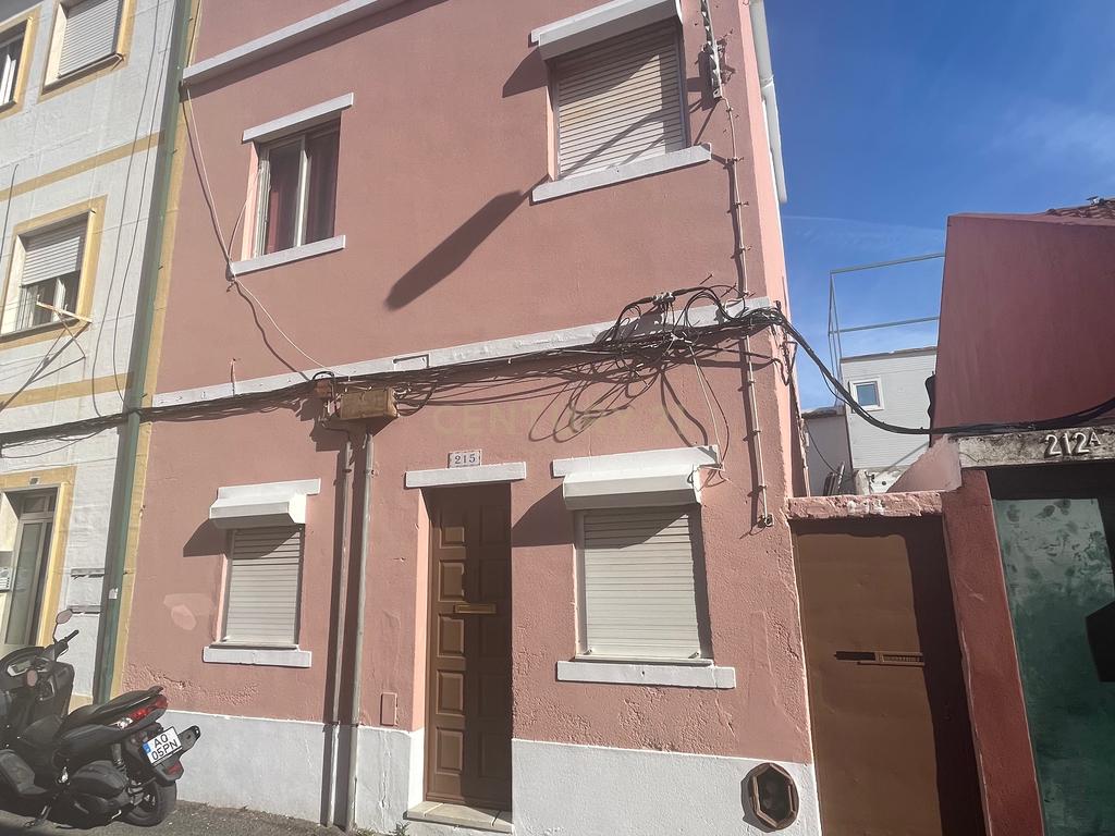 Prédio para Venda em Campolide. - Image 8
