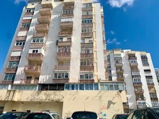 Garagem na Costa da Caparica - Image 1