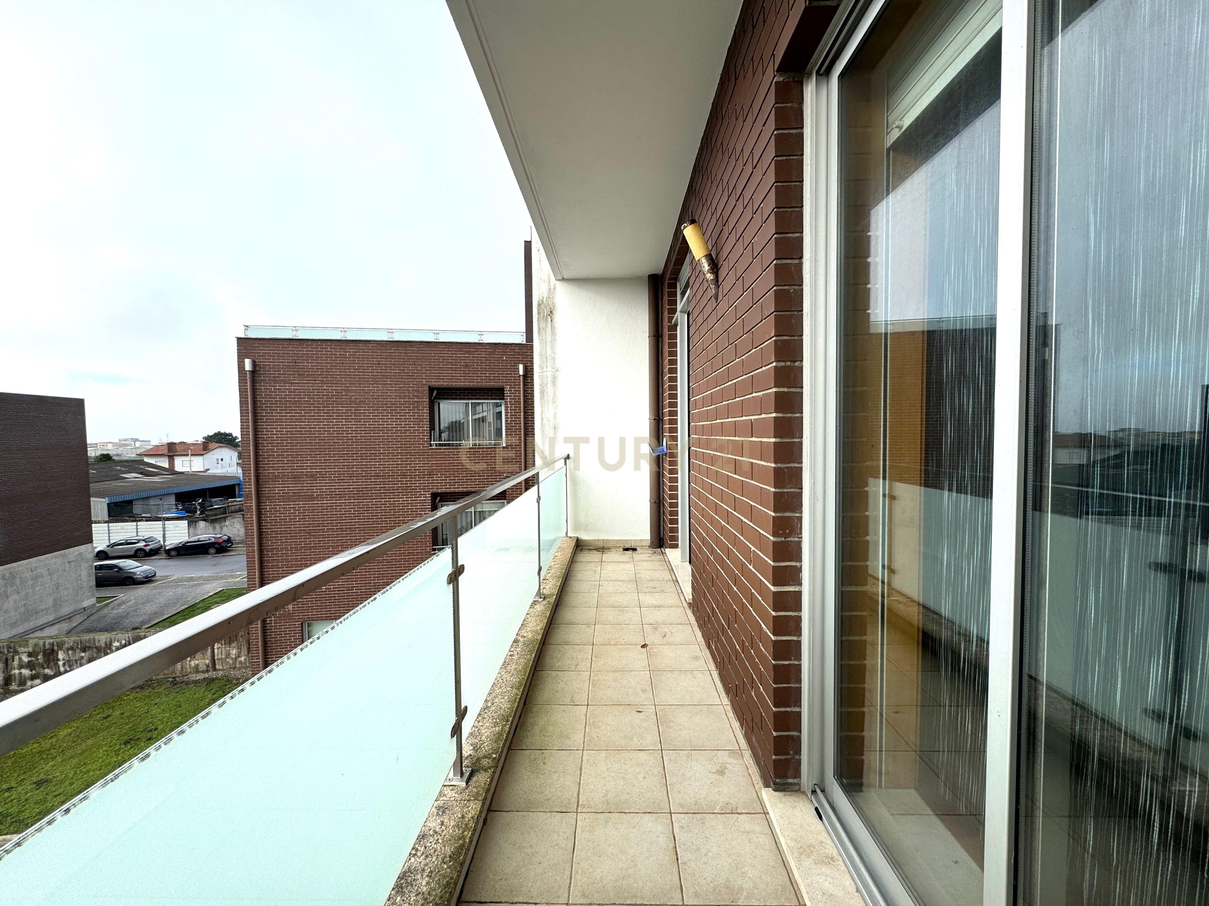 Apartamento com dois quartos em Condomínio Fechado com piscina aquecida e parque de ténis em Vila do Conde, Porto - Image 19