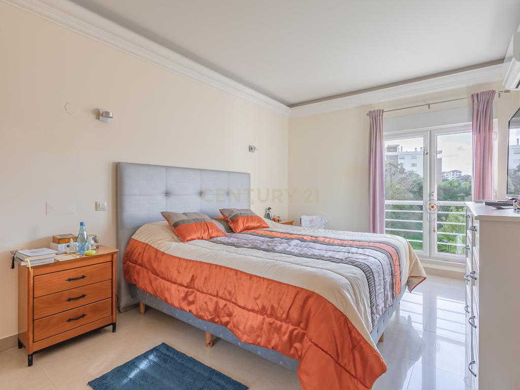 Apartamento T2 Moderno com garagem, piscina e ginásio em Lagos - Image 12