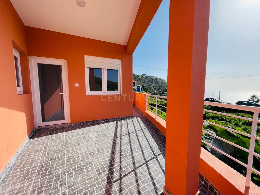 Moradia T3 (completamente remodelada) - Arco da Calheta - Calheta - Image 4