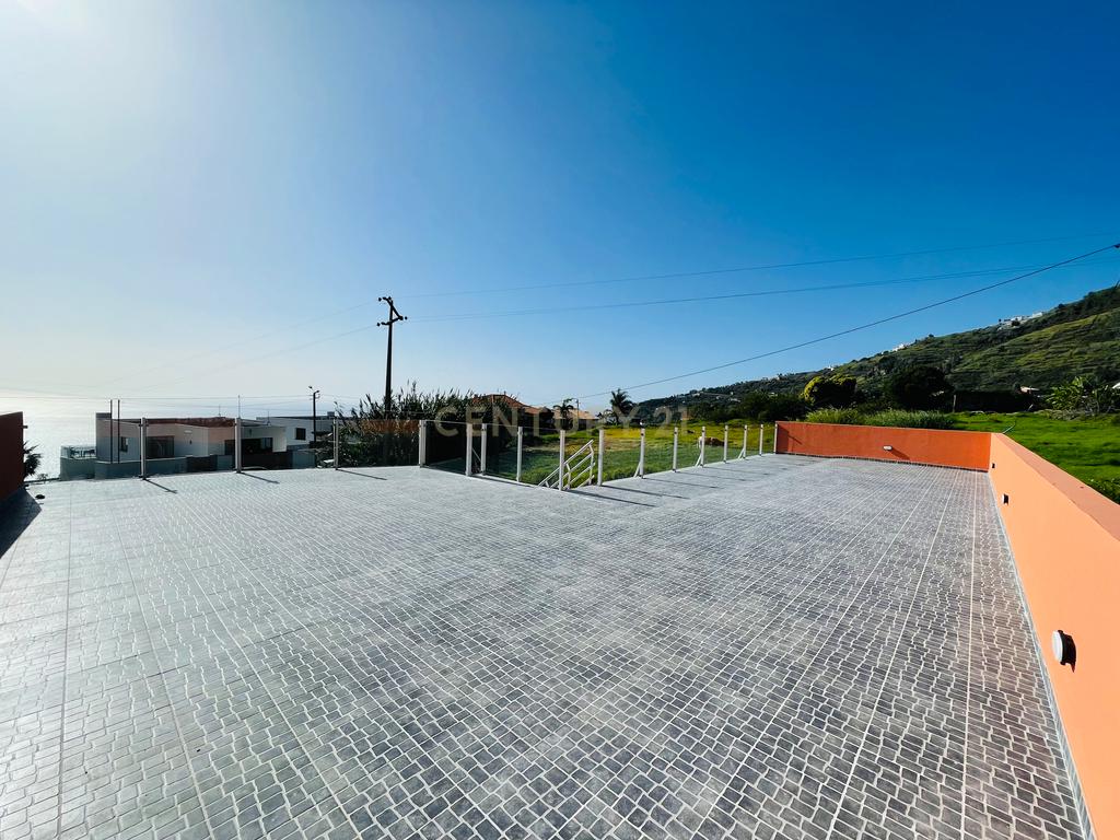 Moradia T3 (completamente remodelada) - Arco da Calheta - Calheta - Image 7