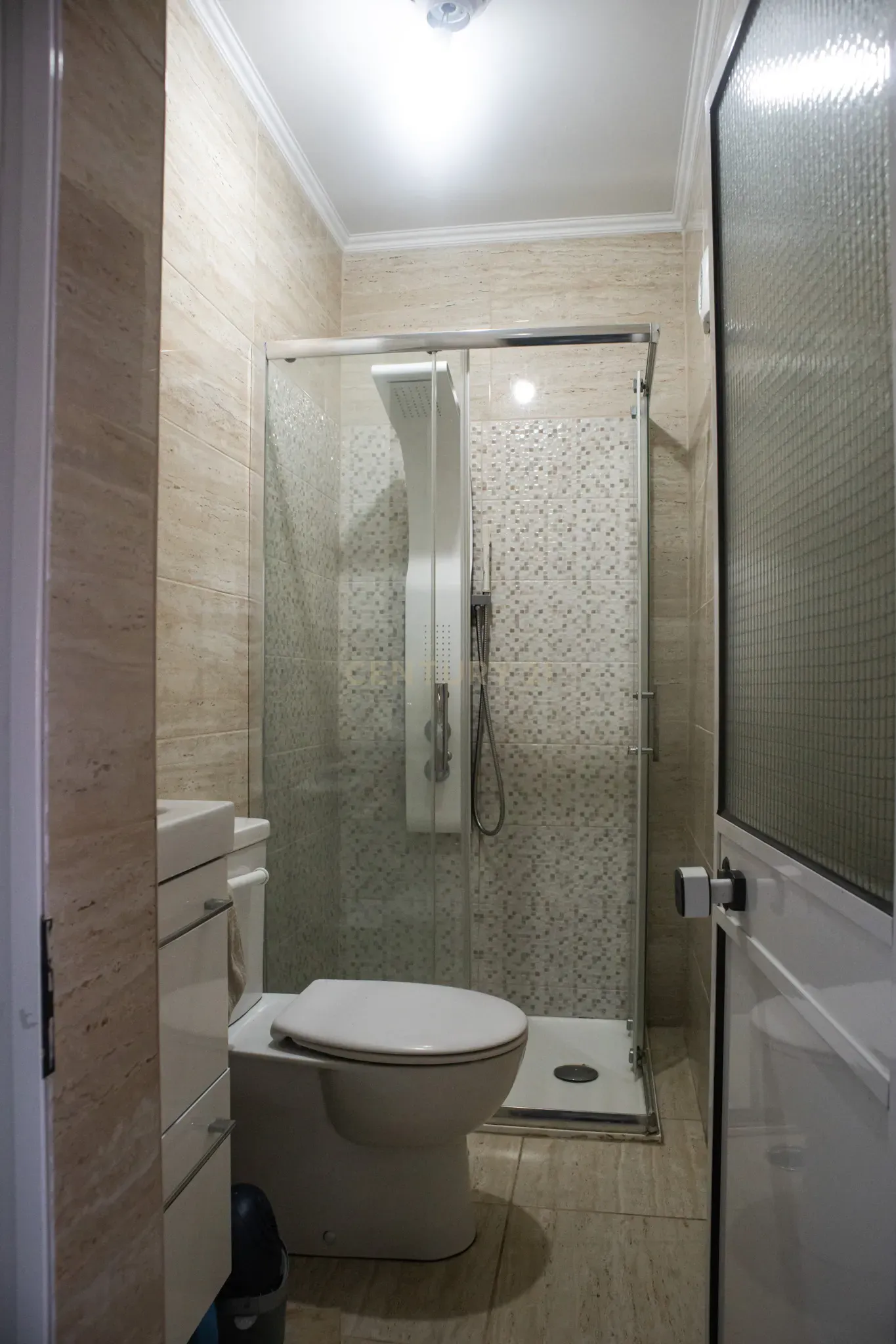 Moradia T3+1 na Ajuda com Potencial Incrível e Localização Privilegiada - Image 13