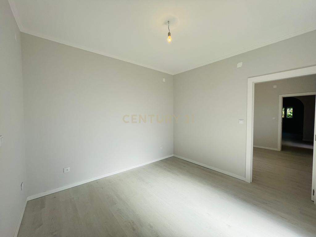Moradia T3 (completamente remodelada) - Arco da Calheta - Calheta - Image 14