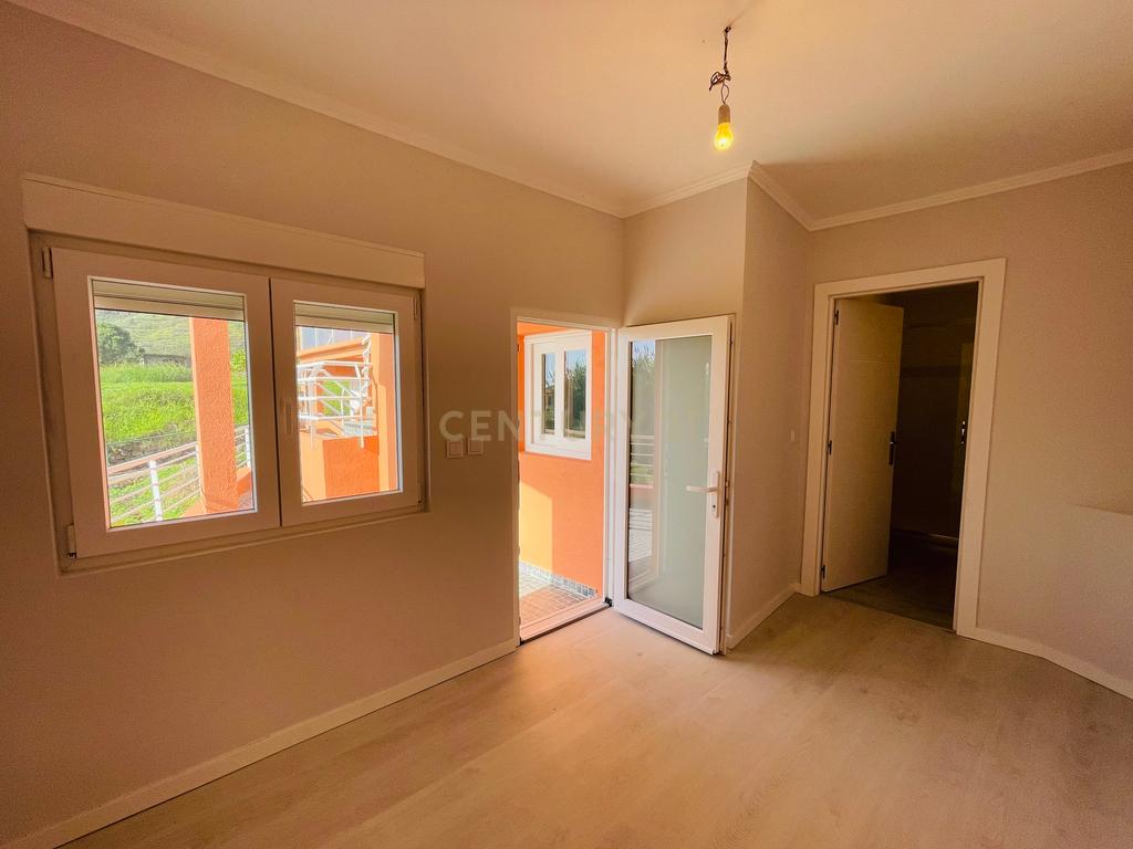 Moradia T3 (completamente remodelada) - Arco da Calheta - Calheta - Image 10