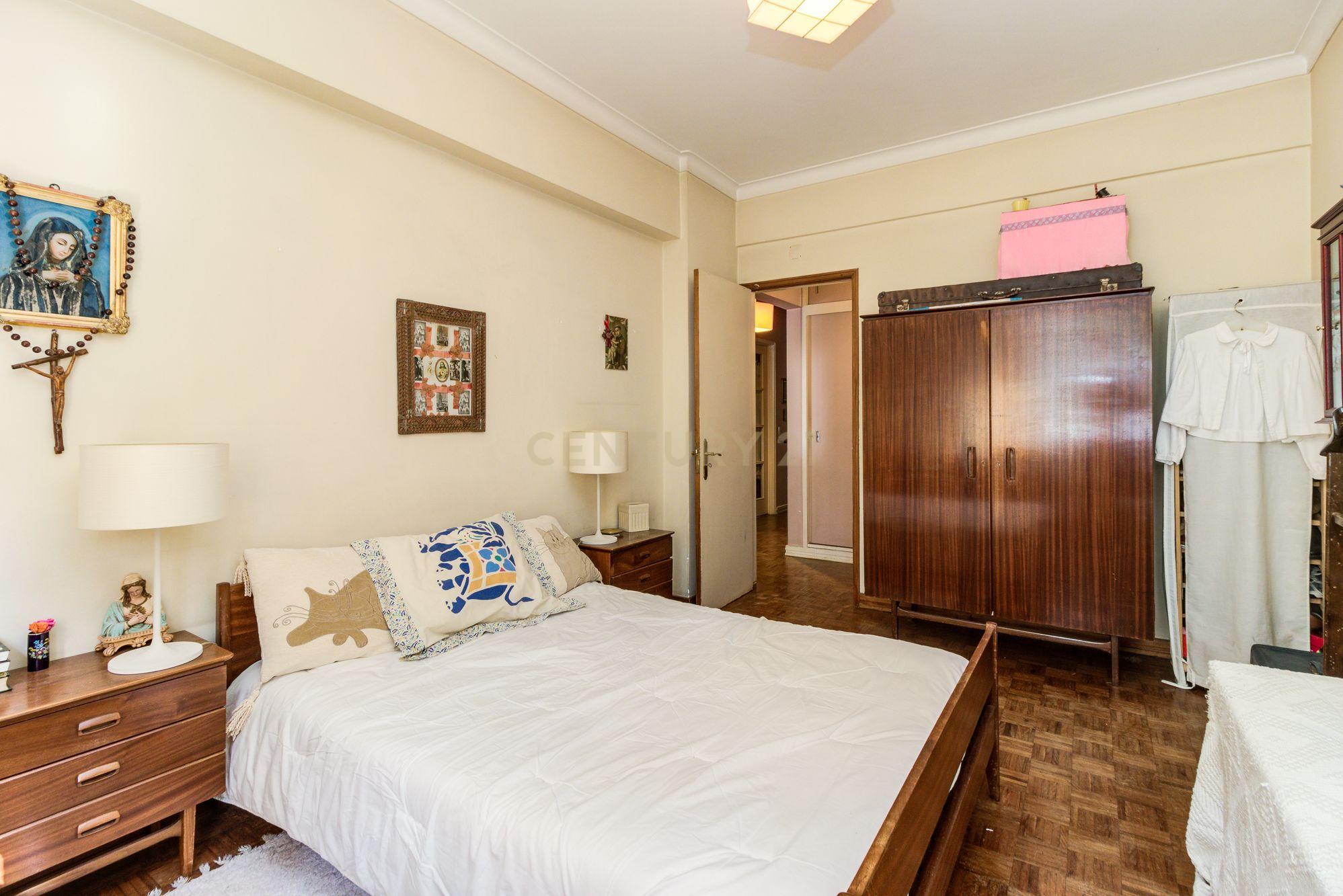 Apartamento T5 para Venda em S. Domingos de Benfica - Image 18
