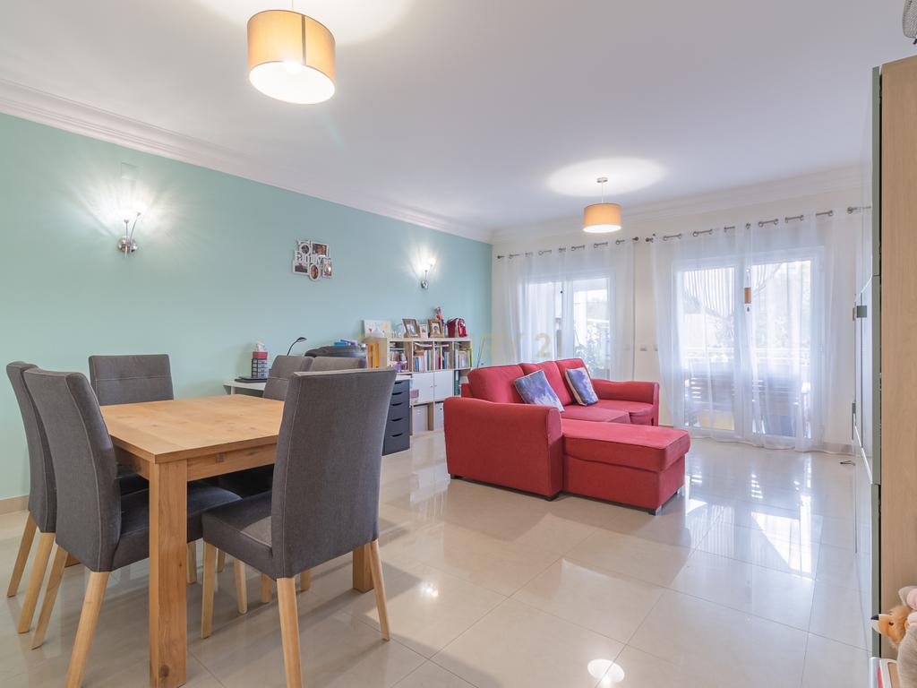 Apartamento T2 Moderno com garagem, piscina e ginásio em Lagos - Image 8