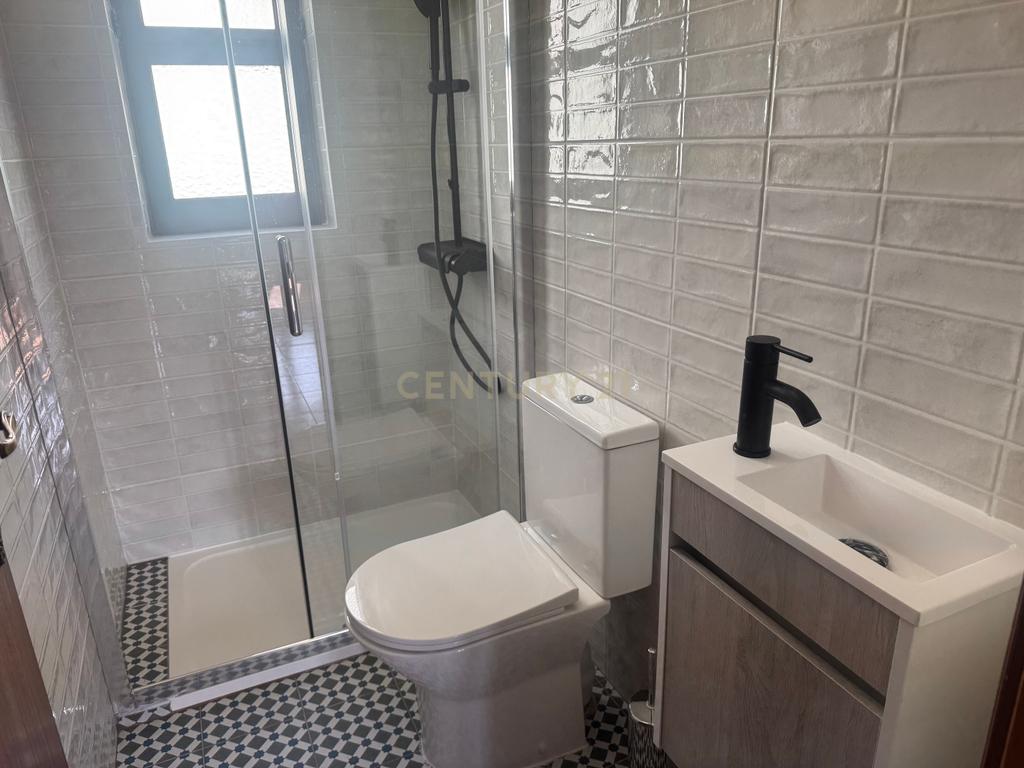 Apartamento de 4 assoalhadas para arrendamento nas Amoreiras/Bairro do Liceu! - Image 15