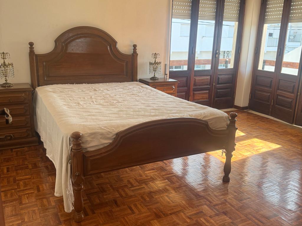 Apartamento de 4 assoalhadas para arrendamento nas Amoreiras/Bairro do Liceu! - Image 25