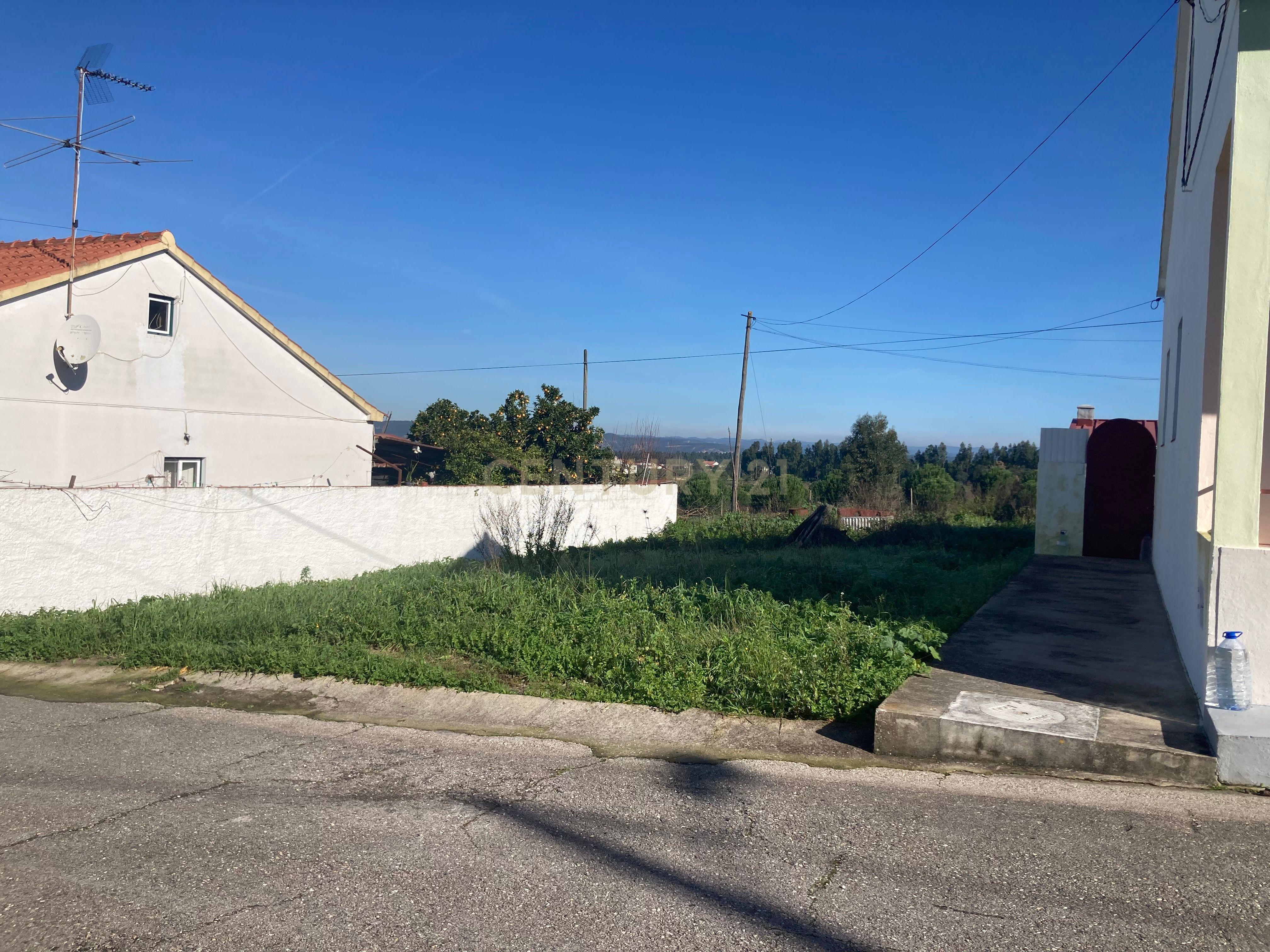 Terreno Urbano em Tramagal - Image 1