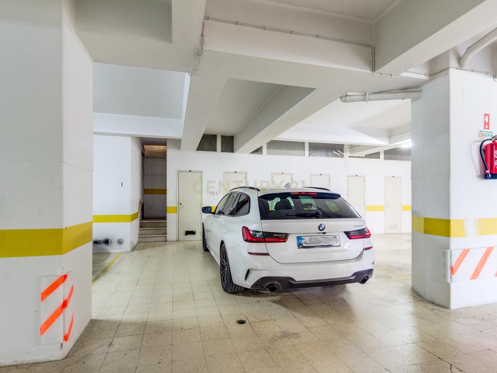 T3, situado numa das áreas mais cobiçadas de Lisboa, - Image 22