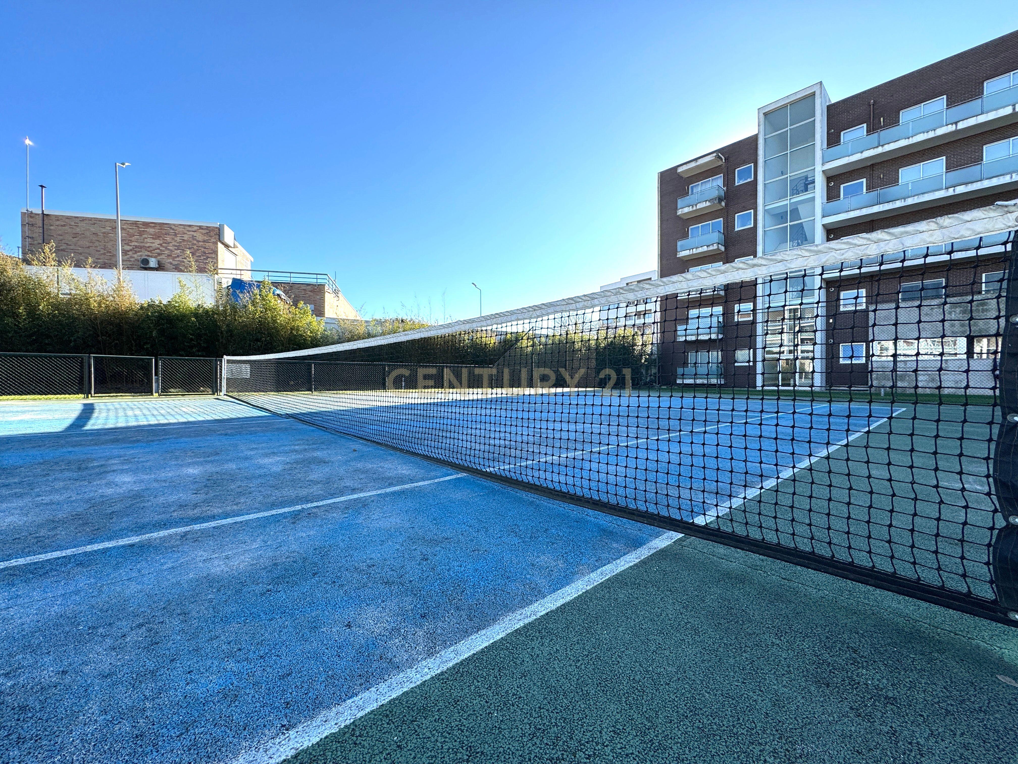 Apartamento com dois quartos em Condomínio Fechado com piscina aquecida e parque de ténis em Vila do Conde, Porto - Image 34