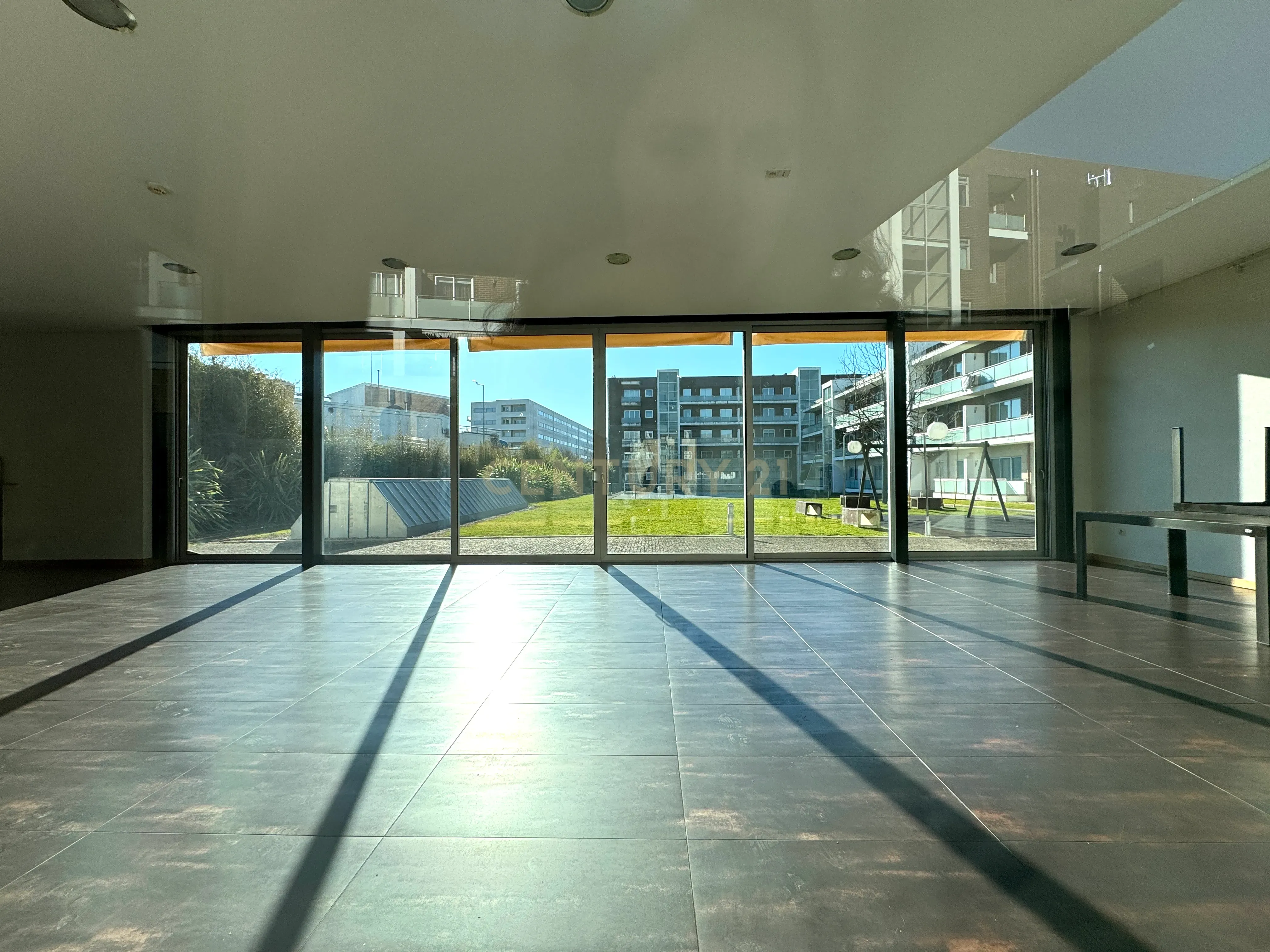 Apartamento com dois quartos em Condomínio Fechado com piscina aquecida e parque de ténis em Vila do Conde, Porto - Image 31