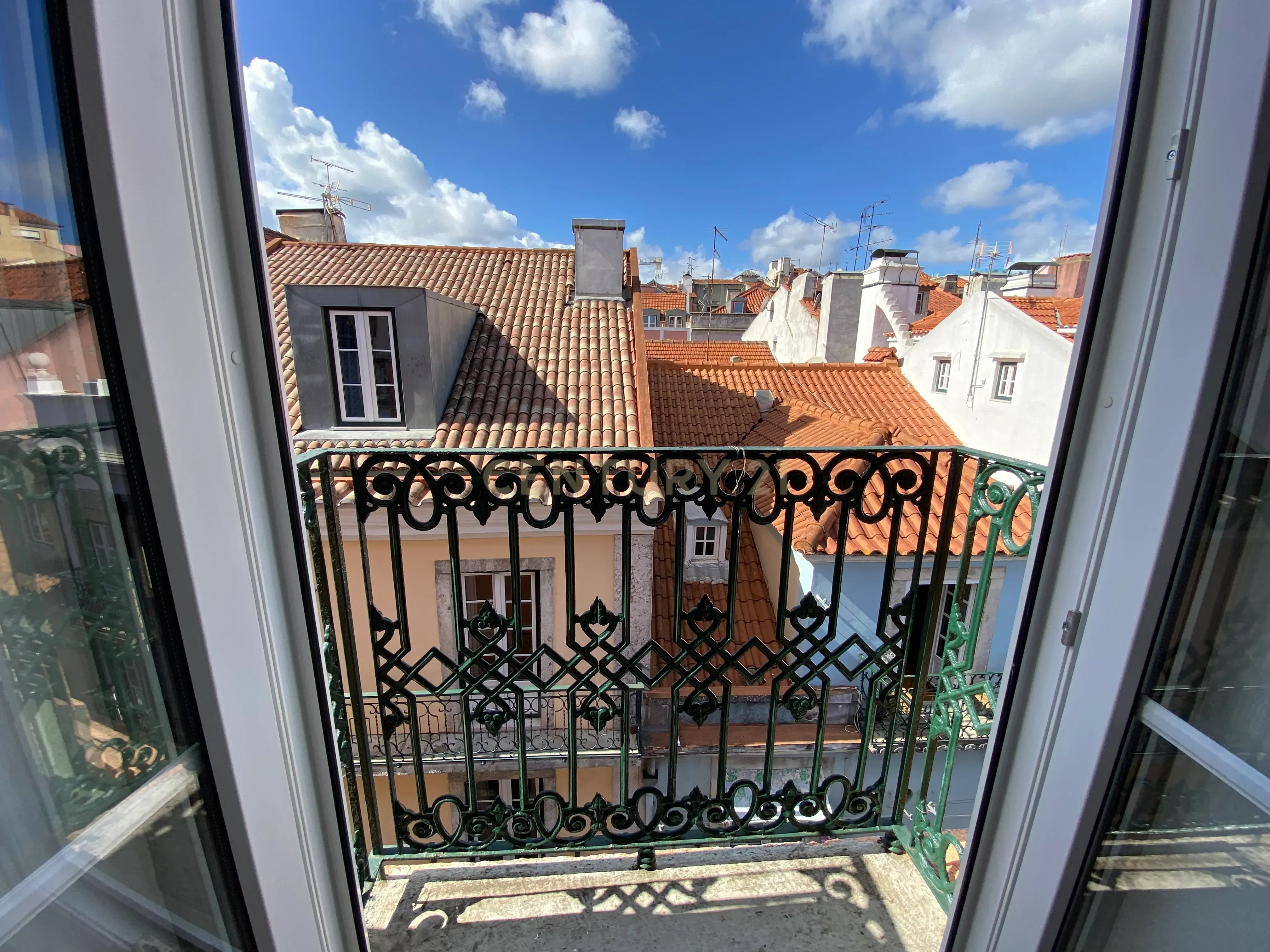 Apartamento T1 - Rua da Atalaia - Bairro Alto - Image 17