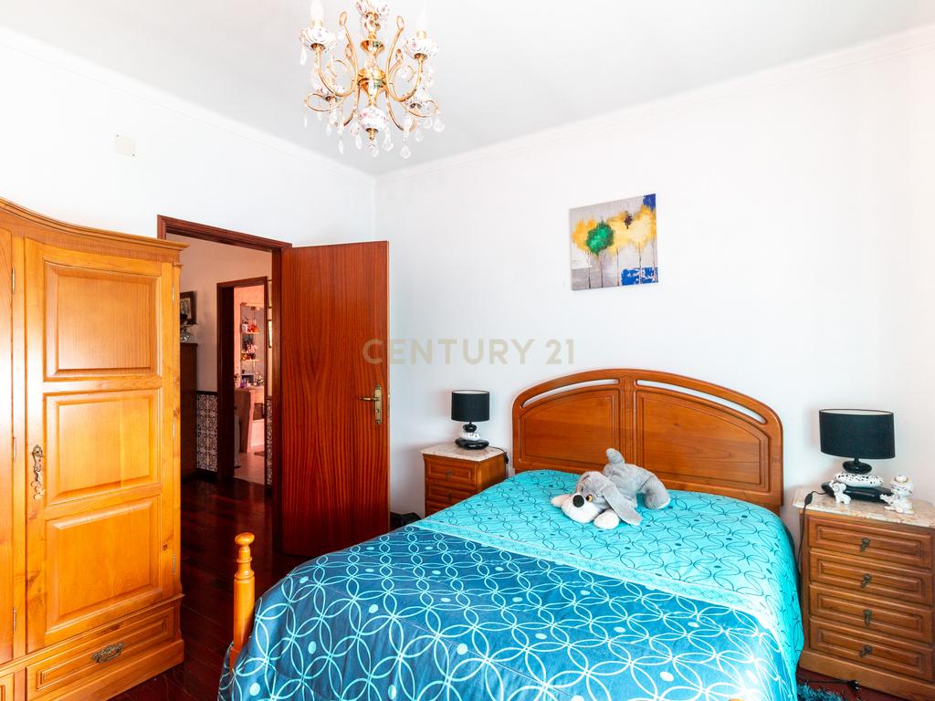 Moradia T5 em Évora de Alcobaça - Image 26