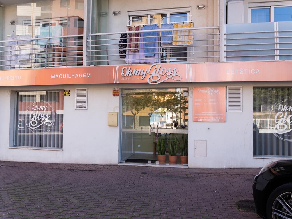 Venda de Loja Comercial na urbanização Colinas do Cruzeiro, Odivelas - Image 2